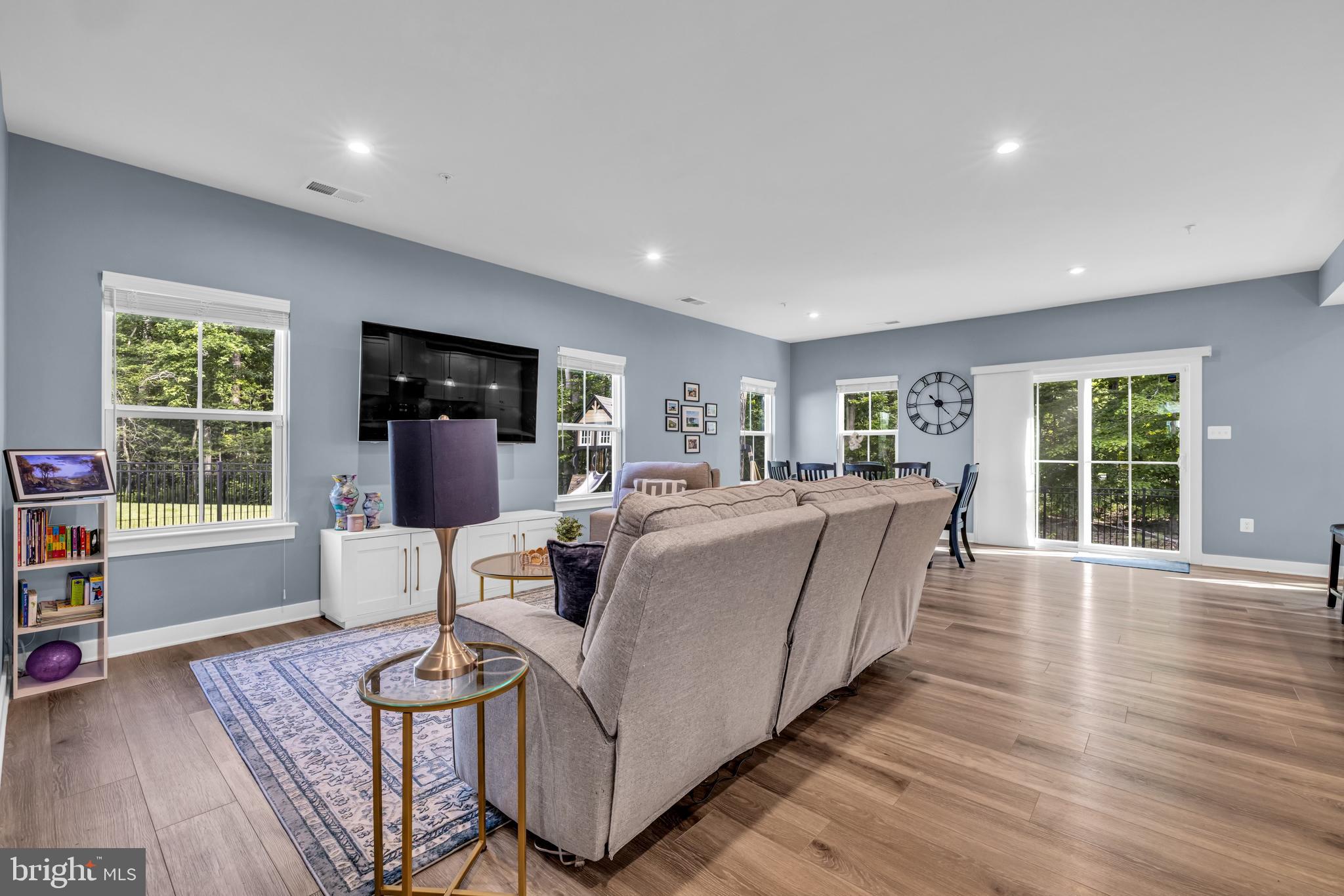 PERRY'S RETREAT - Residential