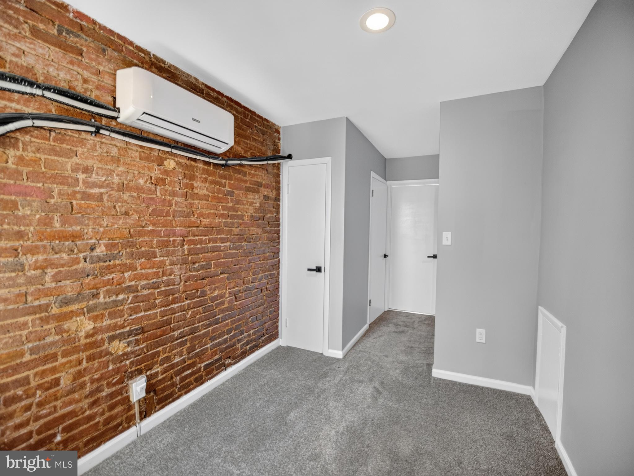 HOPKINS - Residential