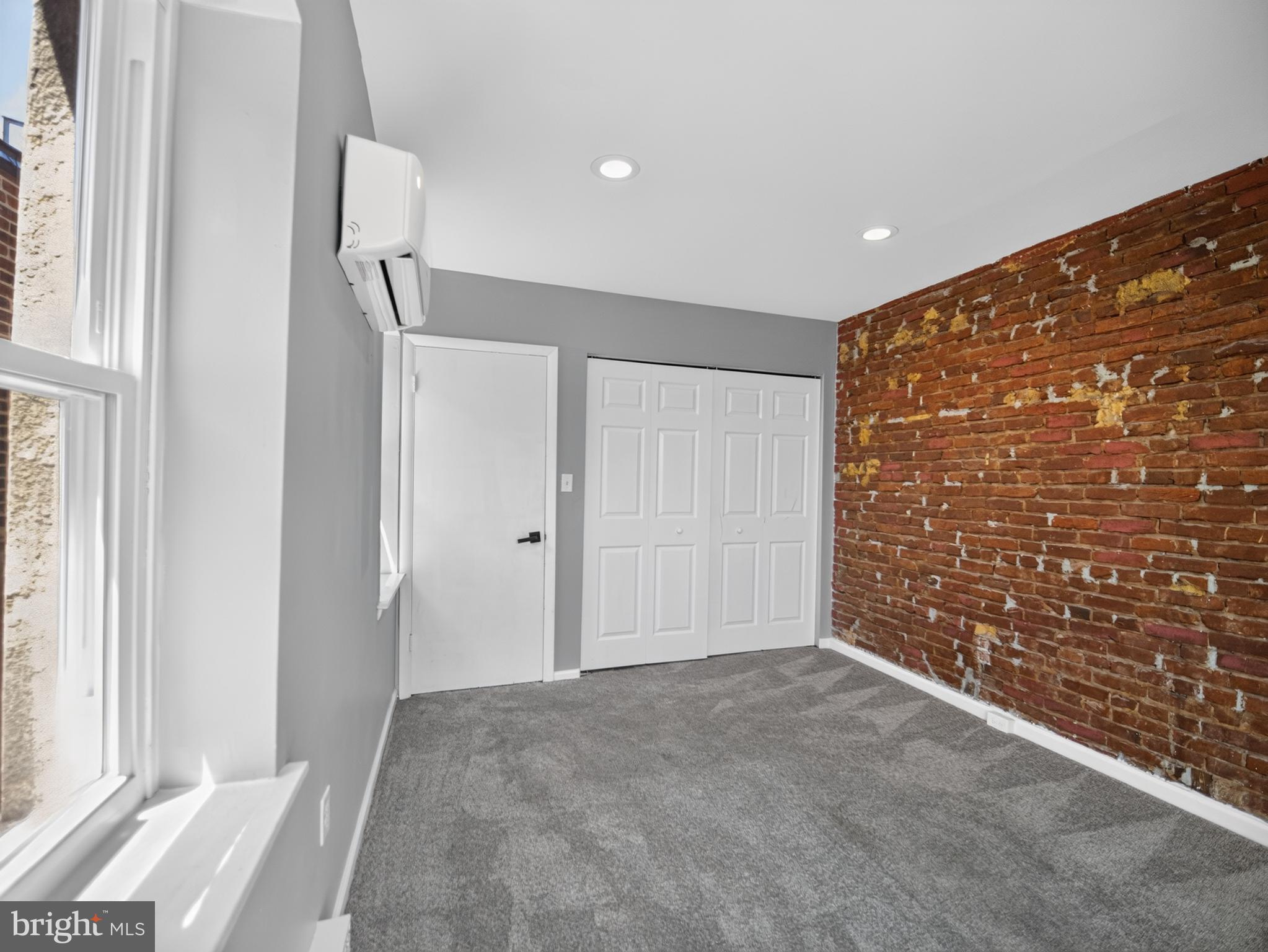 HOPKINS - Residential