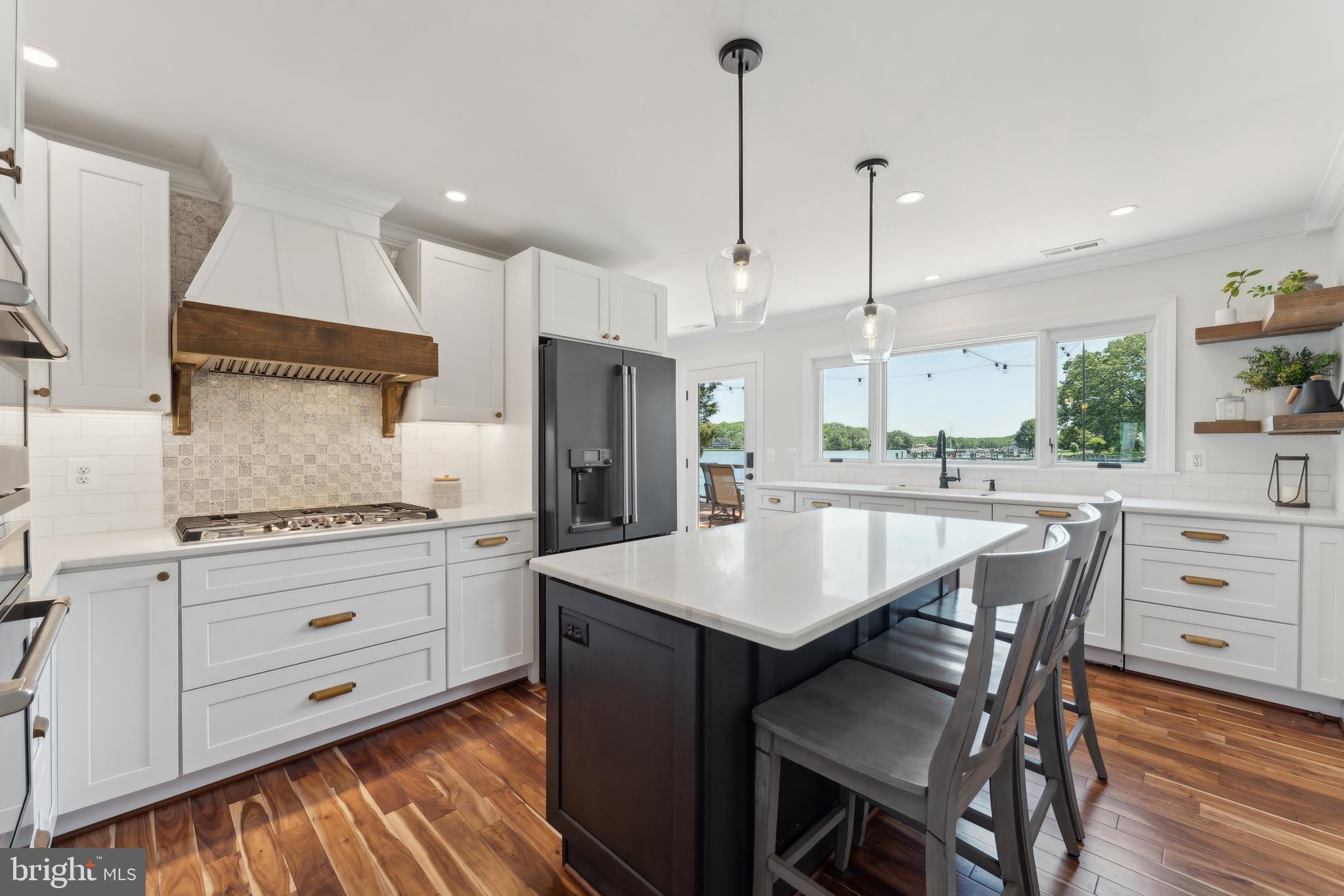 BACK BAY BEACH - Residential