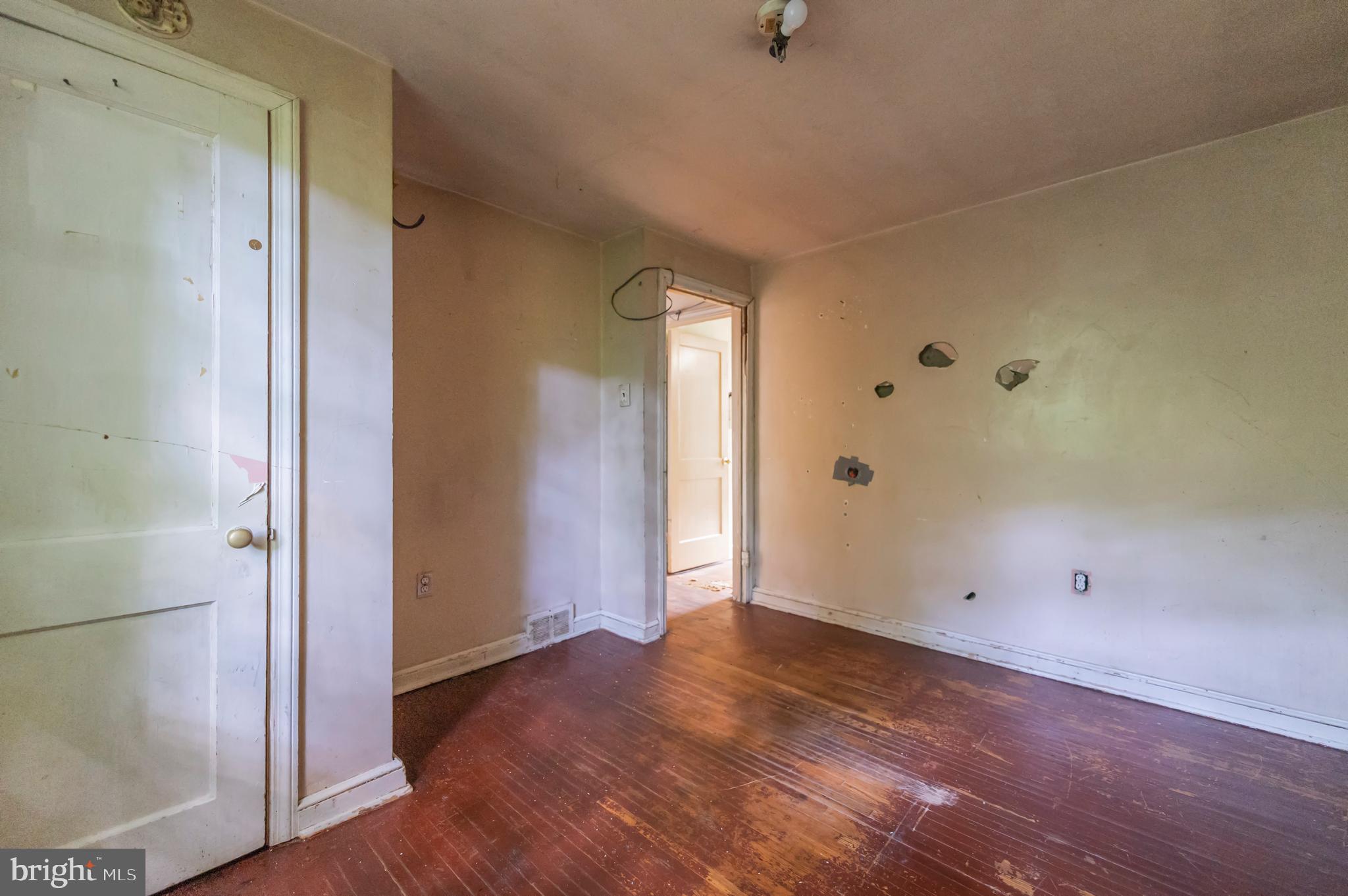 SUTTON TERR - Residential