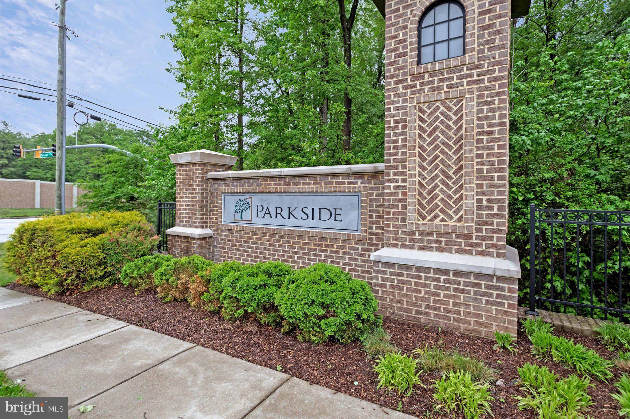 PARKSIDE - Residential