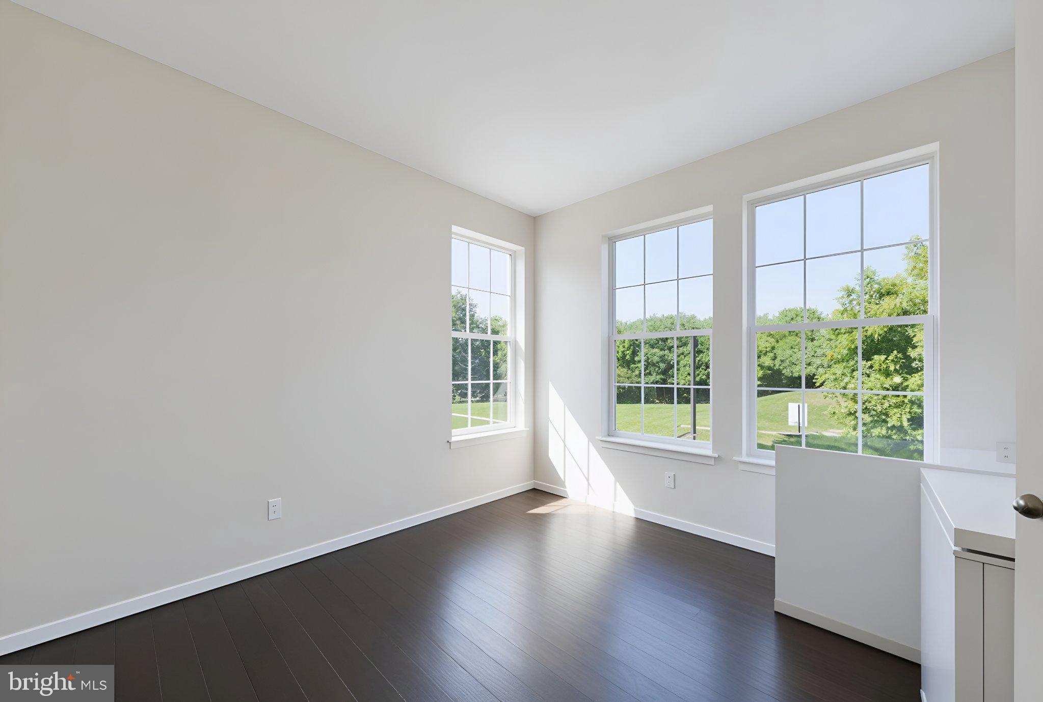 SUMMIT HALL RESERVE - Residential