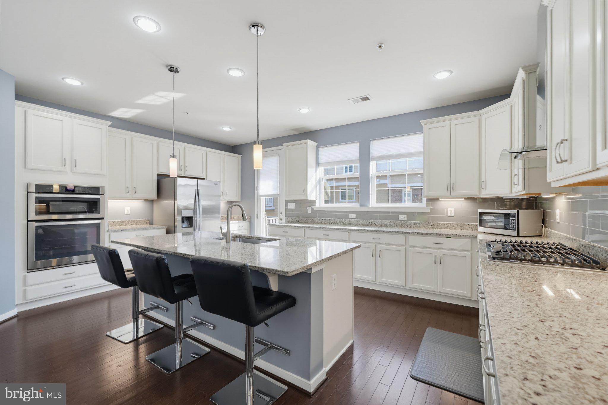 SUMMIT HALL RESERVE - Residential