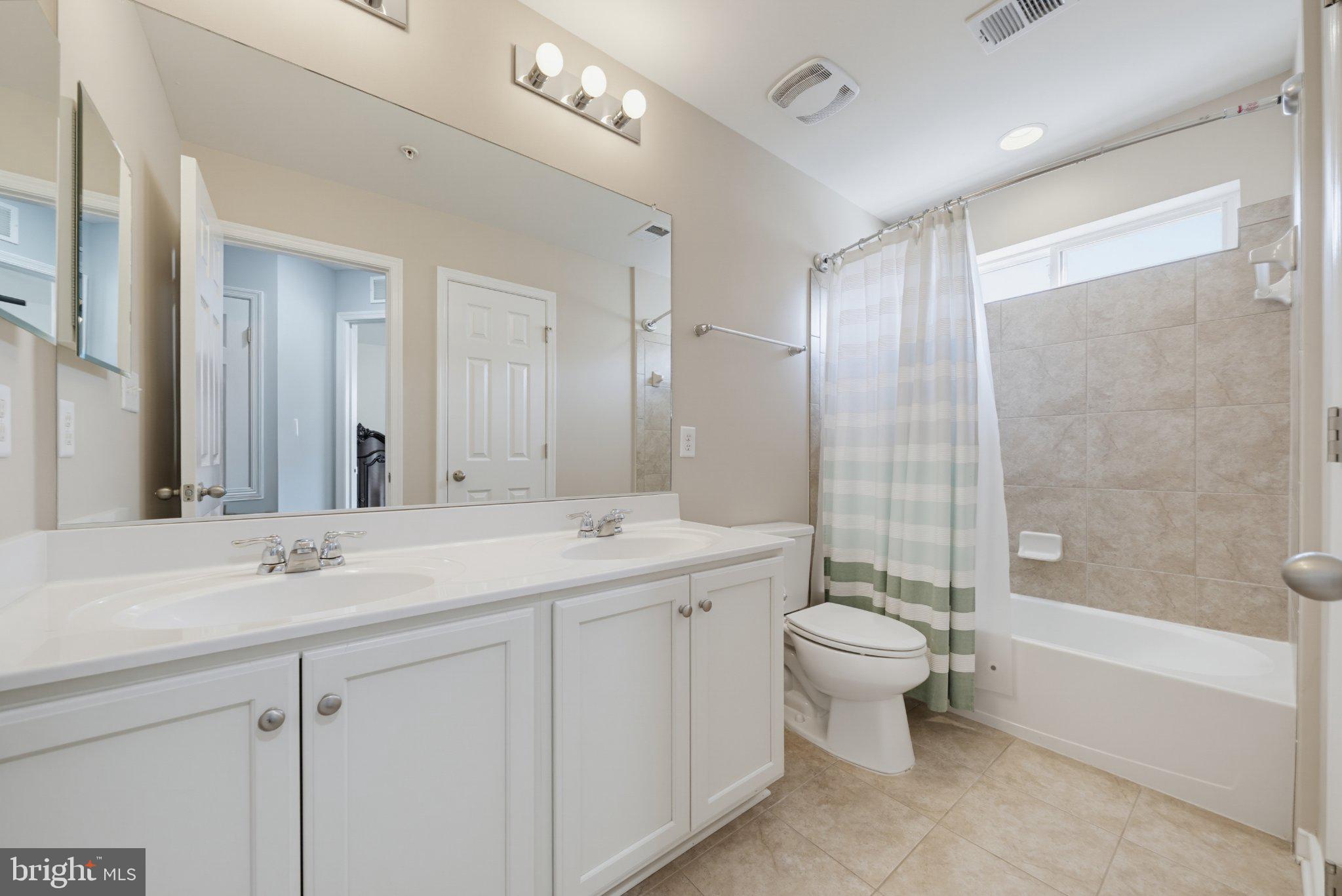 SUMMIT HALL RESERVE - Residential