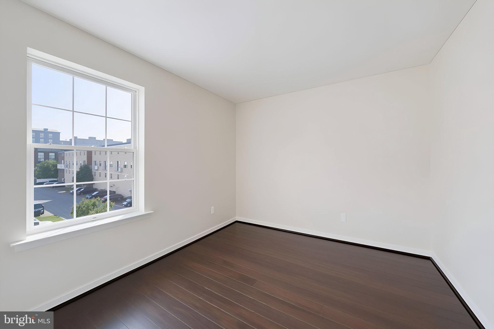 SUMMIT HALL RESERVE - Residential