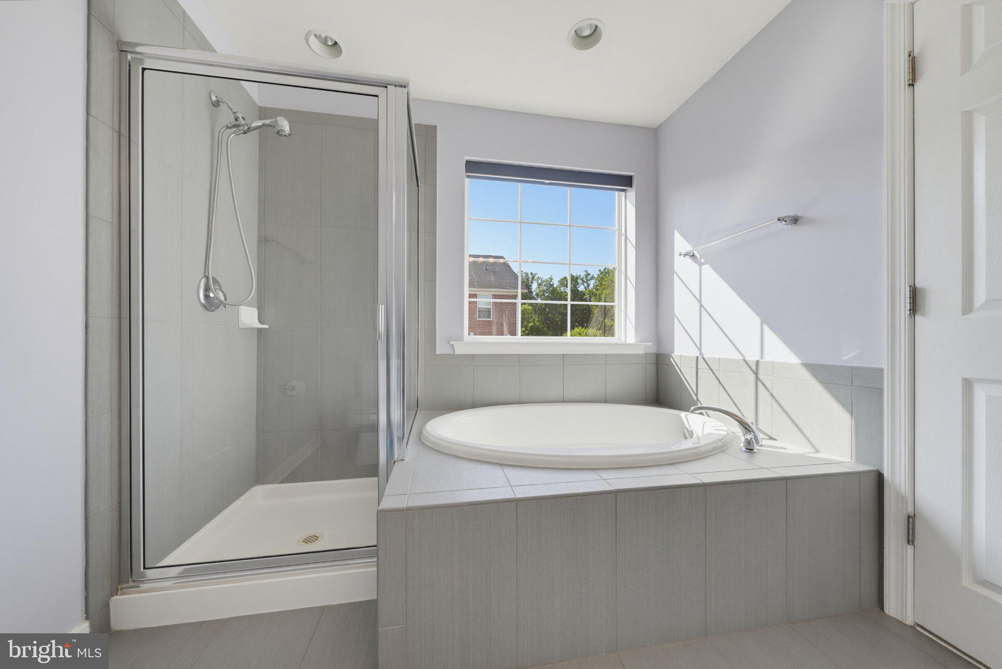 SUMMIT HALL RESERVE - Residential