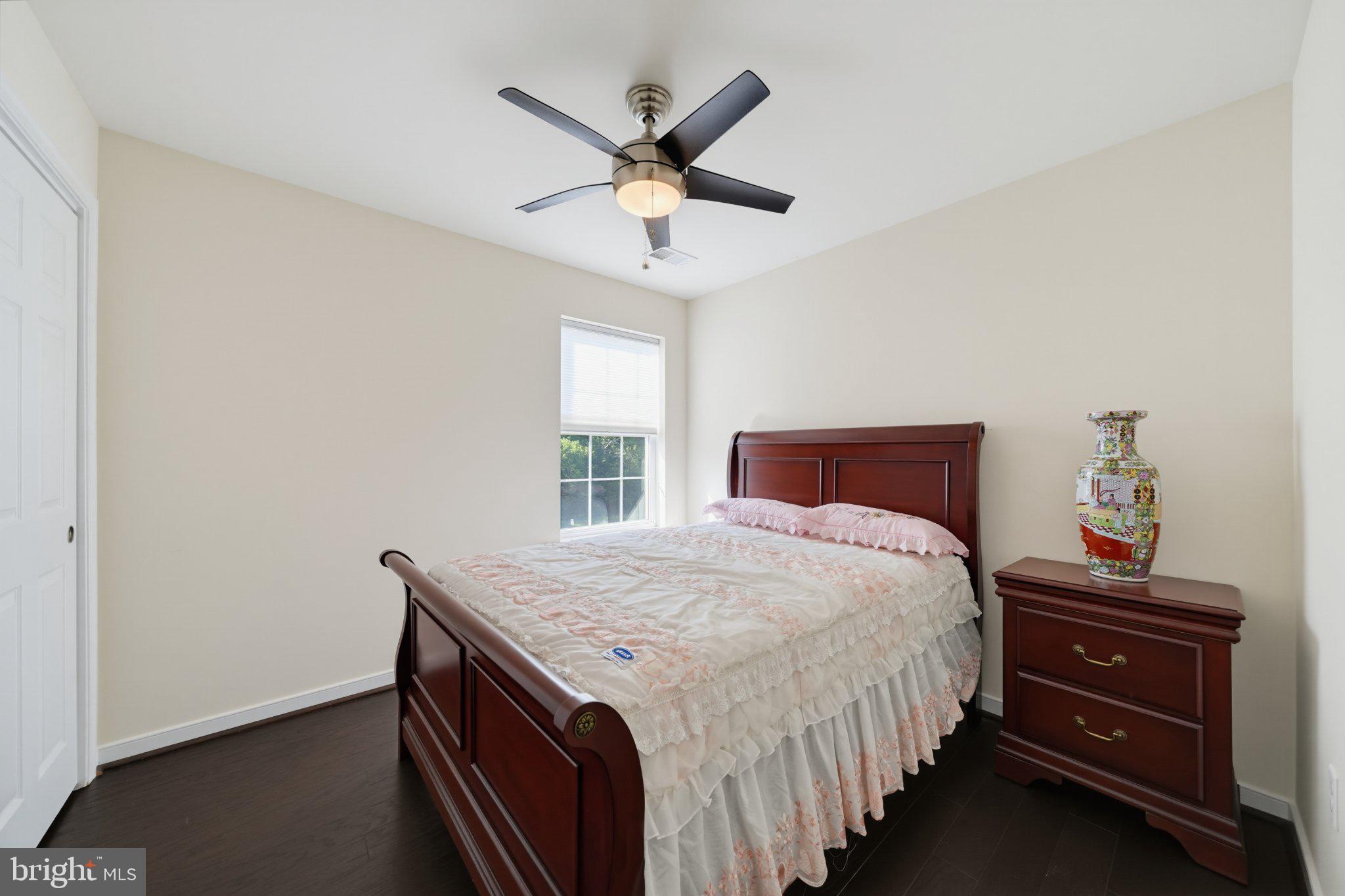 SUMMIT HALL RESERVE - Residential