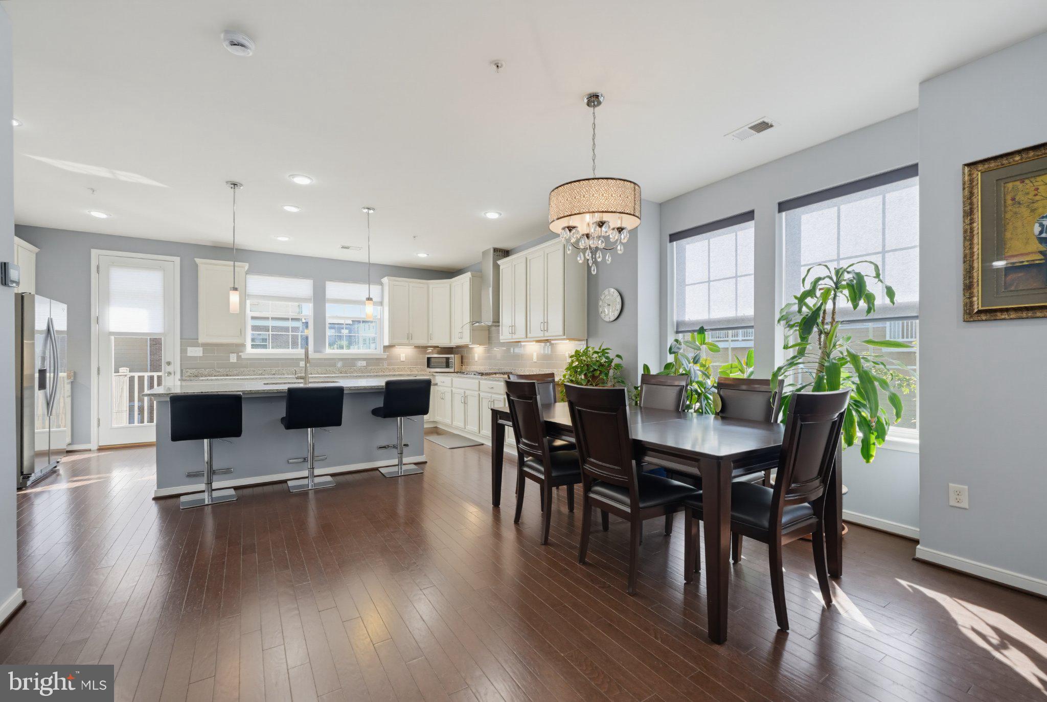 SUMMIT HALL RESERVE - Residential