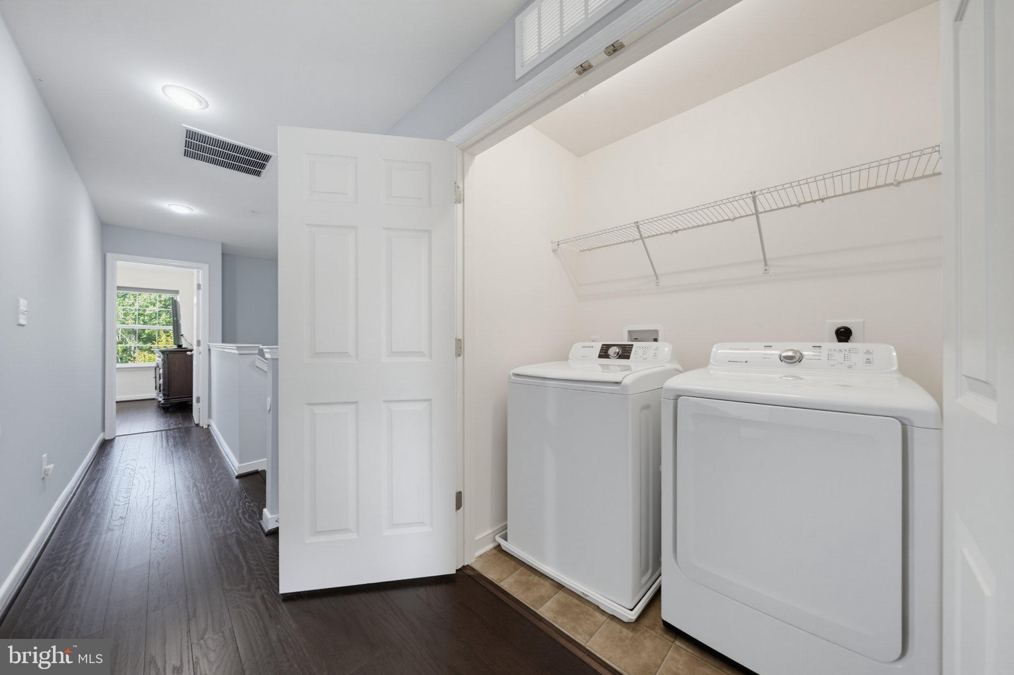 SUMMIT HALL RESERVE - Residential