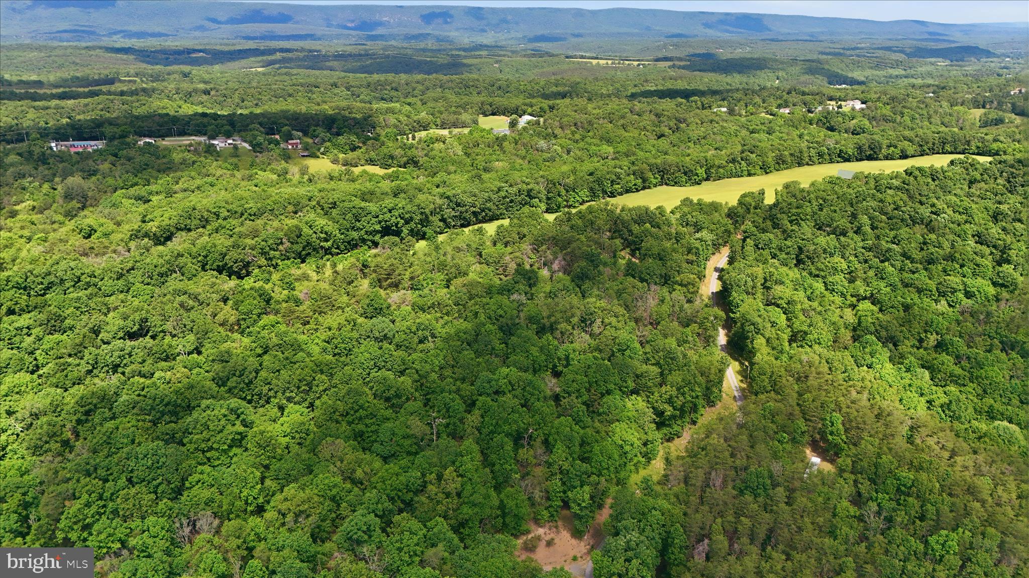 SLIM CHANCE ACRES - Land