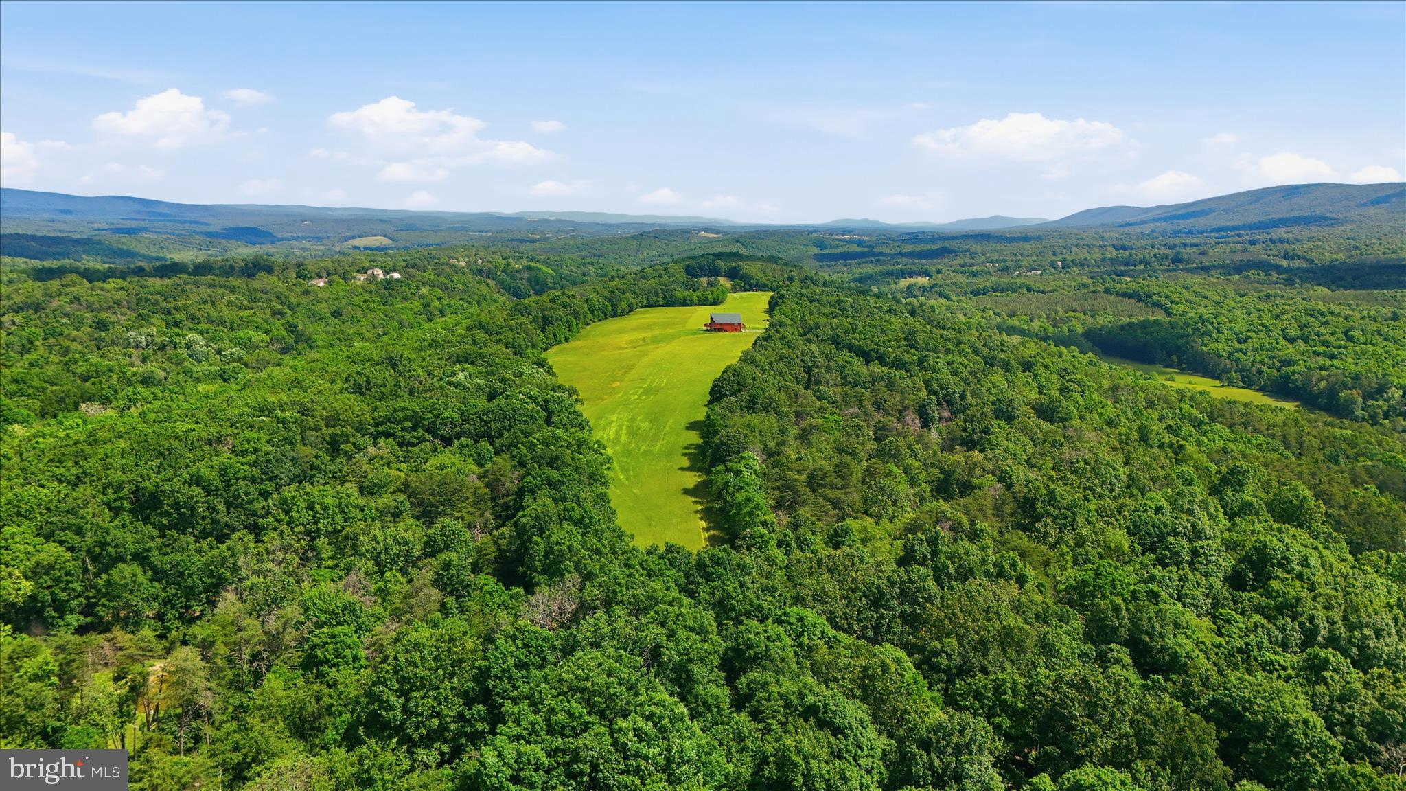 SLIM CHANCE ACRES - Land