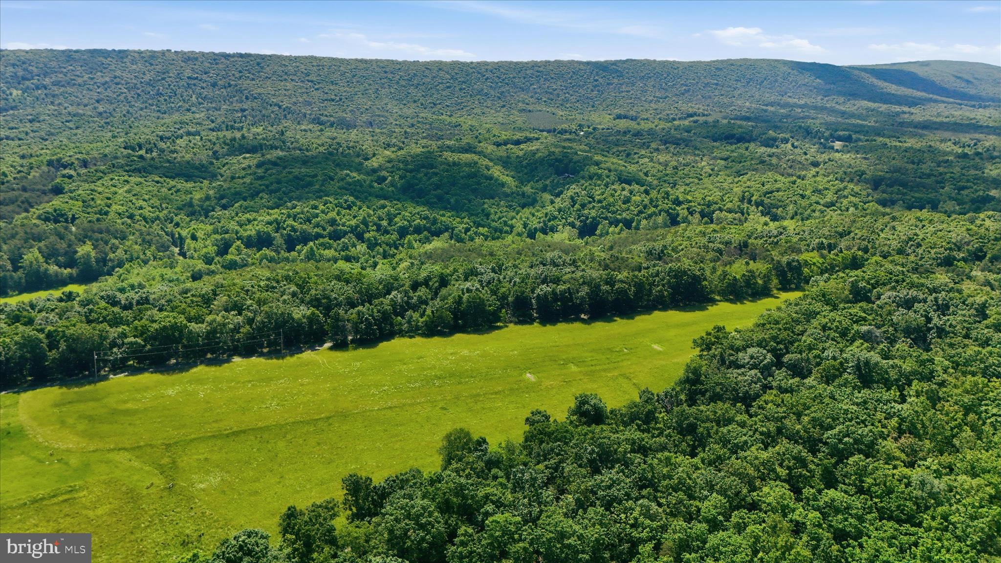 SLIM CHANCE ACRES - Land