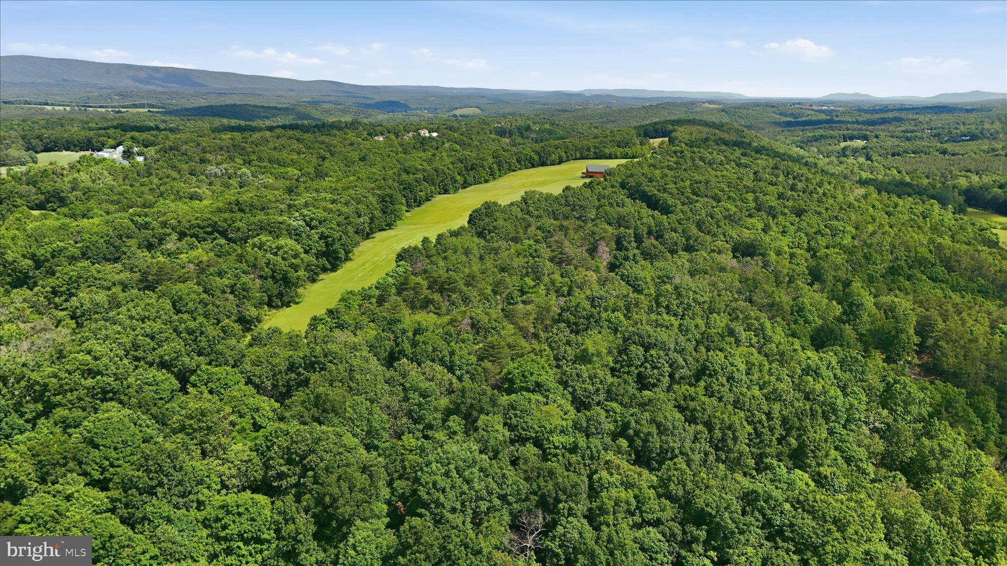 SLIM CHANCE ACRES - Land