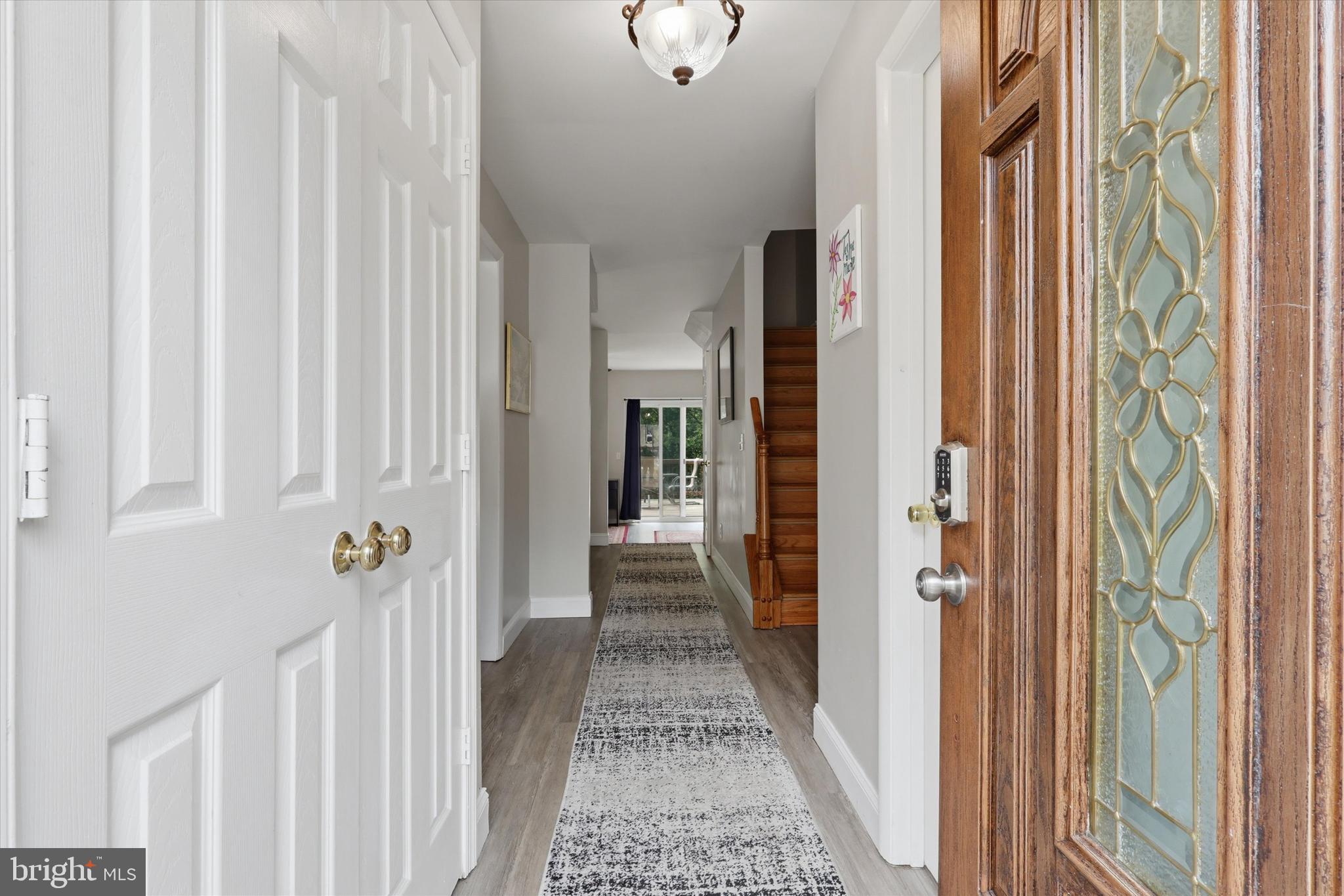 COUNTRY RD TOWNHOUSES - Residential