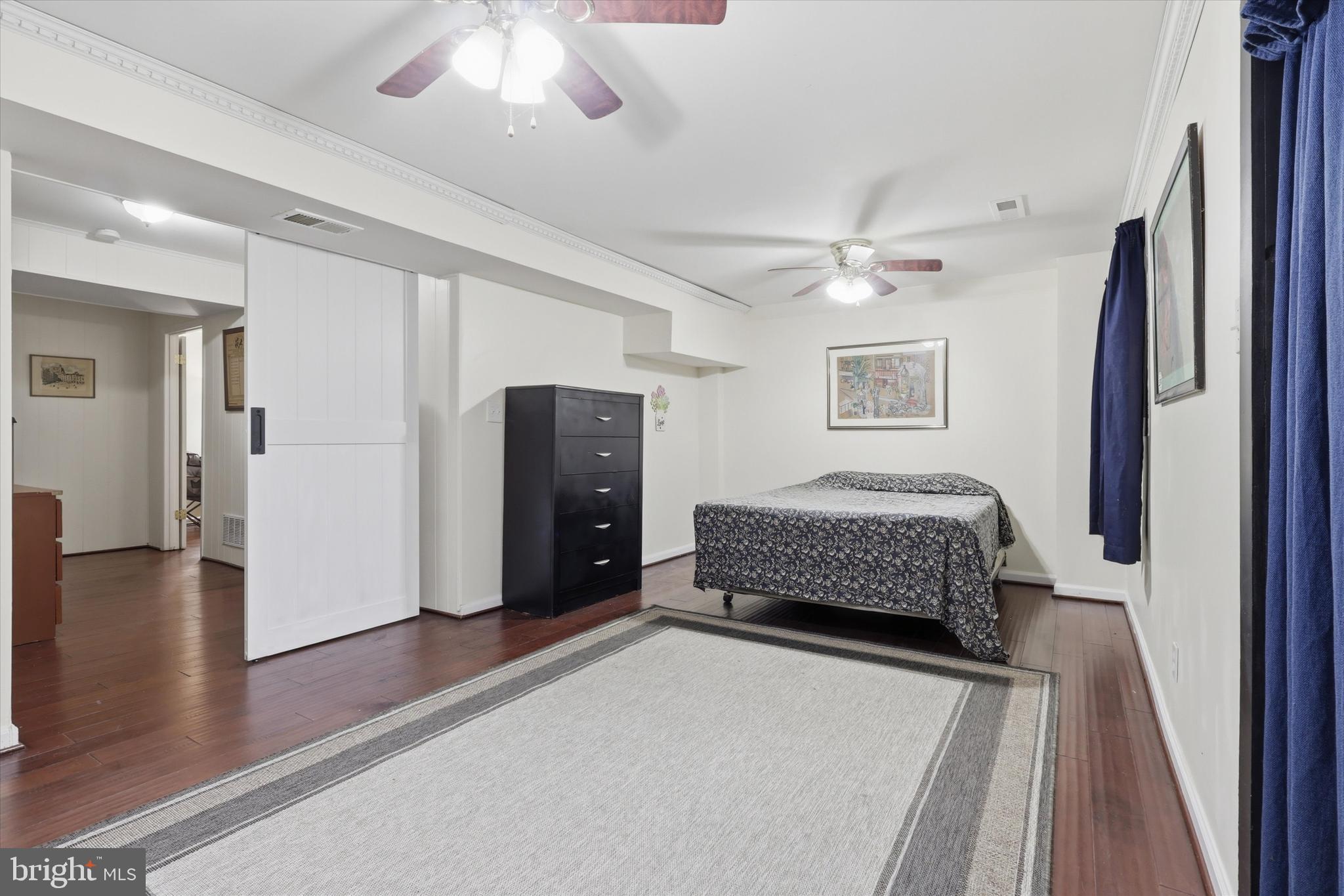 COUNTRY RD TOWNHOUSES - Residential