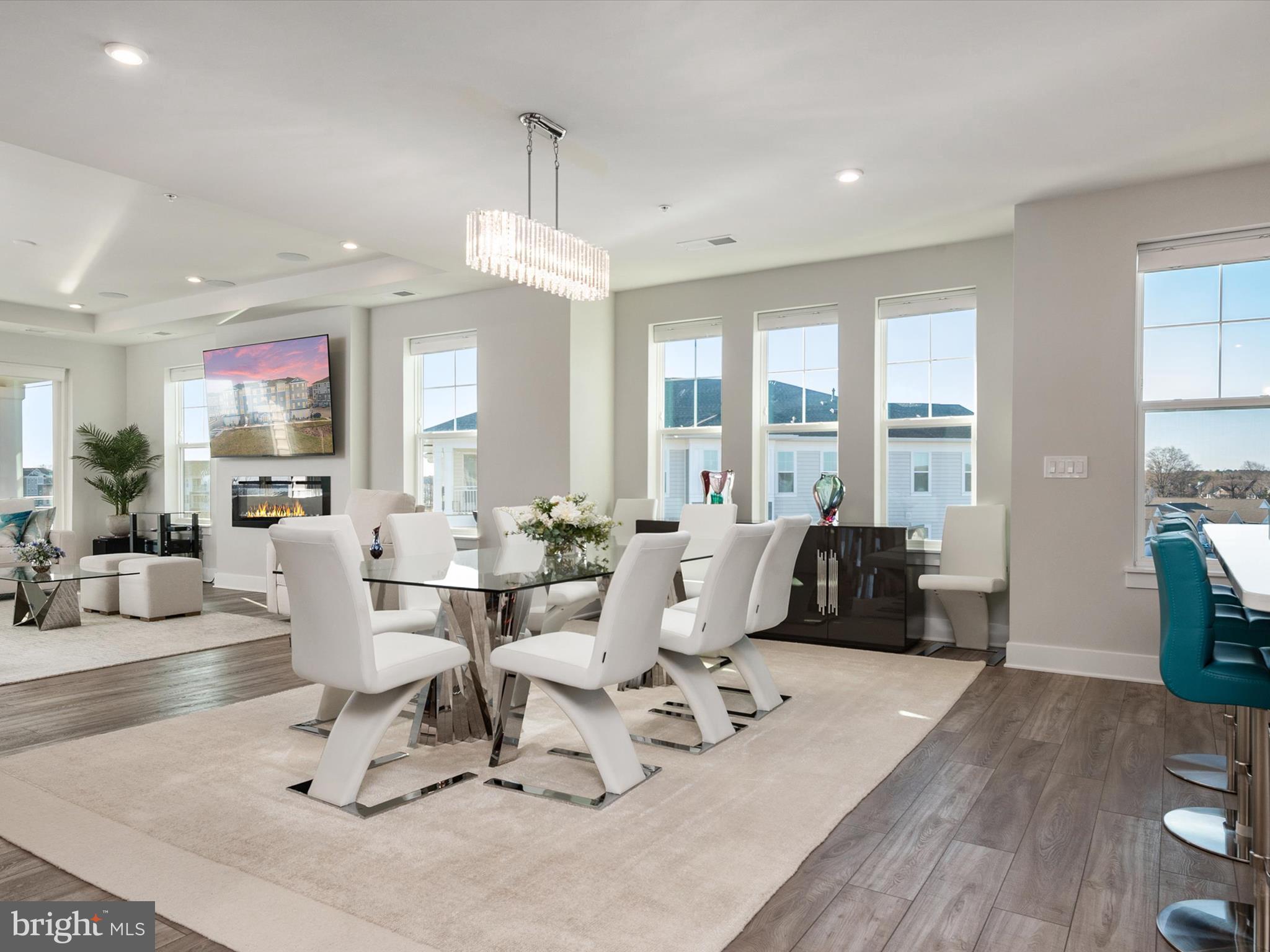 FOUR SEASONS AT KENT ISLAND - Residential