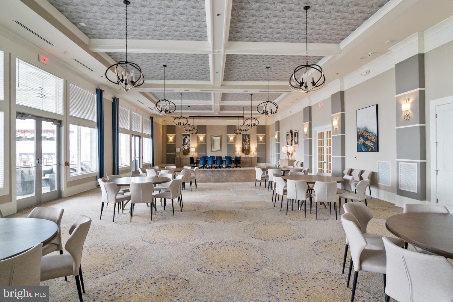 FOUR SEASONS AT KENT ISLAND - Residential