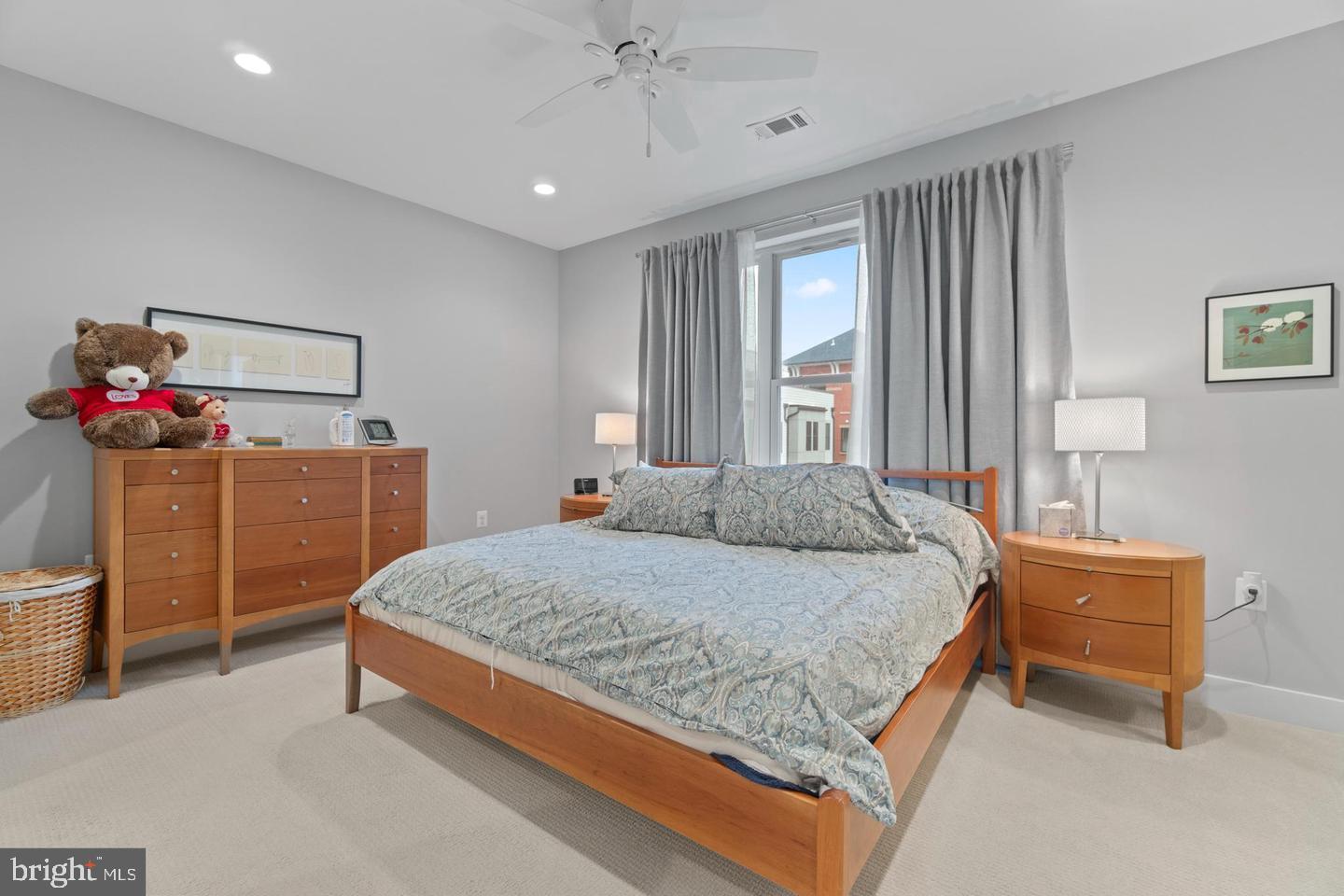 JUNCTION SQUARE - Residential