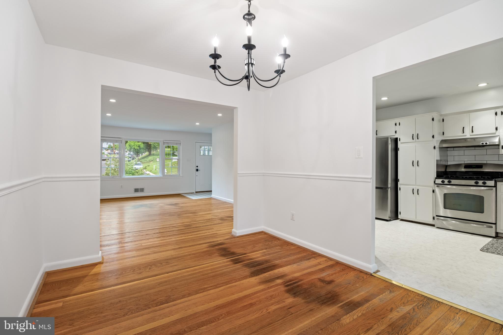 KENSINGTON HEIGHTS - Residential