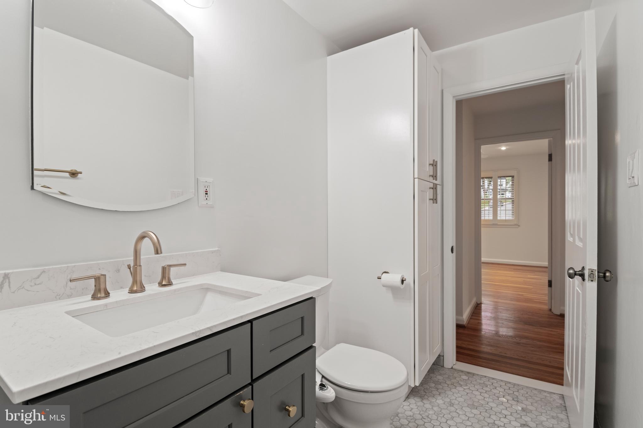 KENSINGTON HEIGHTS - Residential