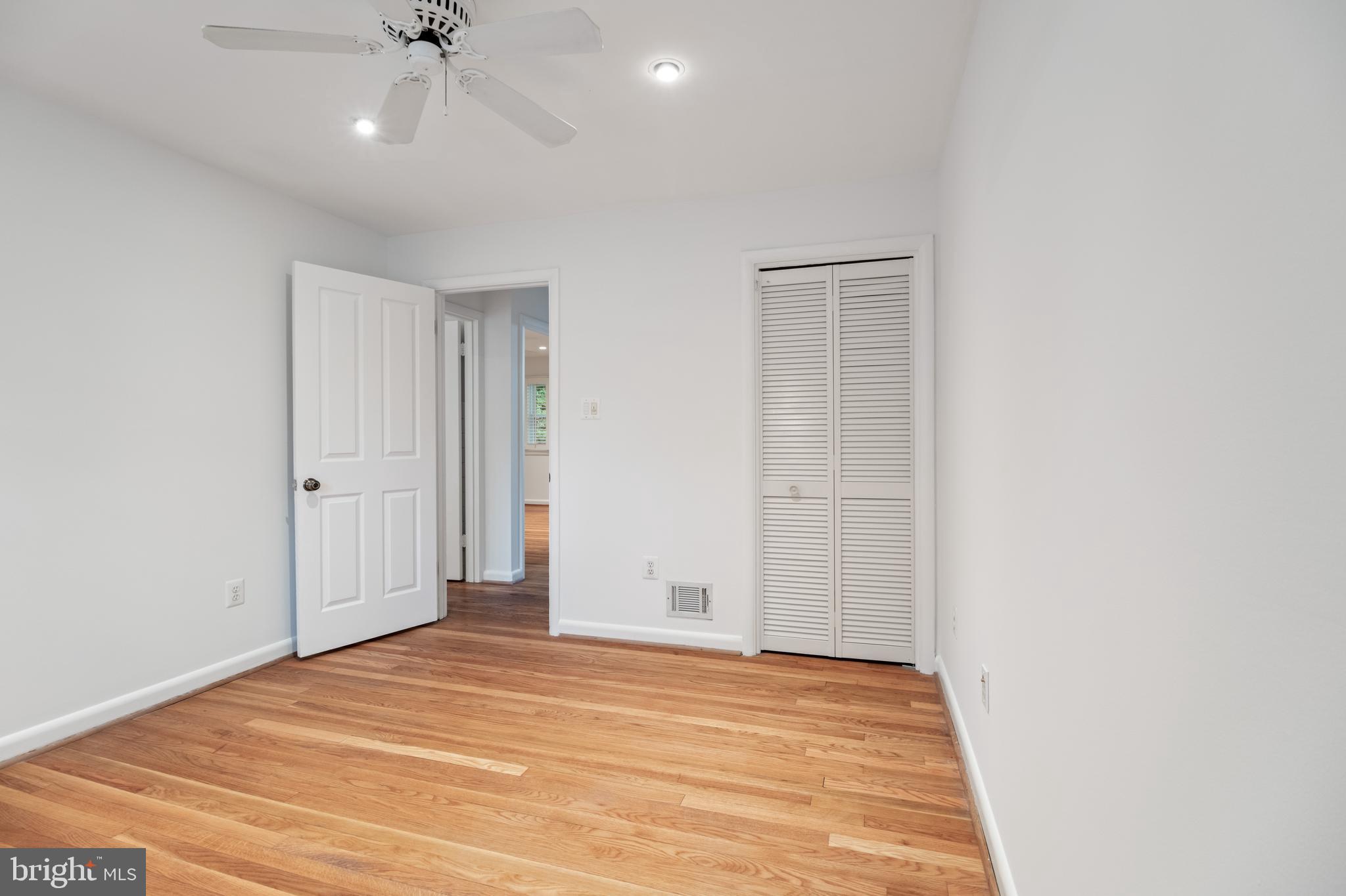 KENSINGTON HEIGHTS - Residential