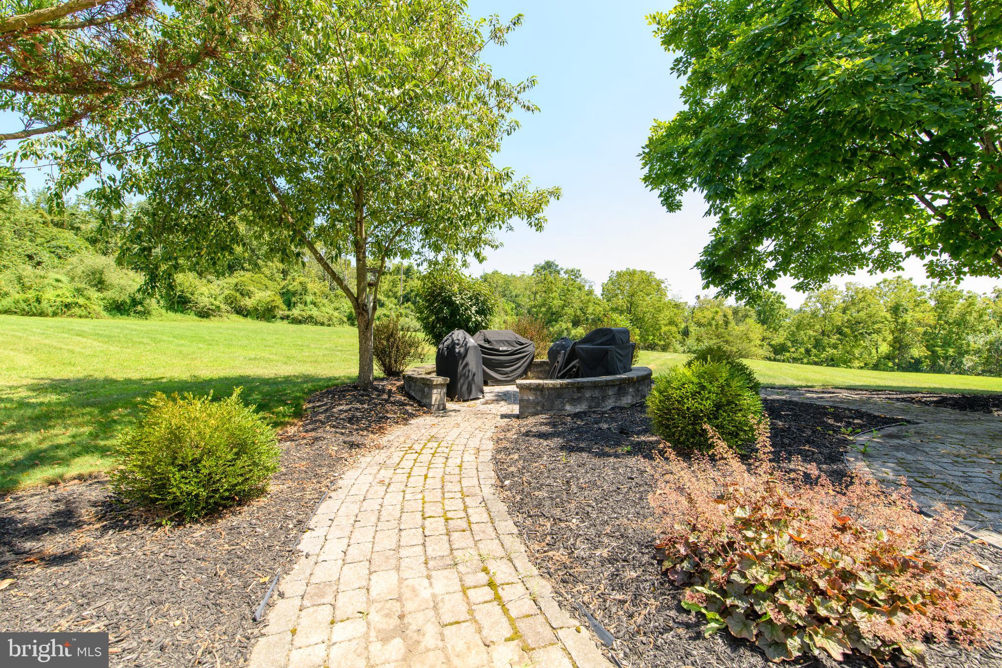 FOX HOLLOW - Residential