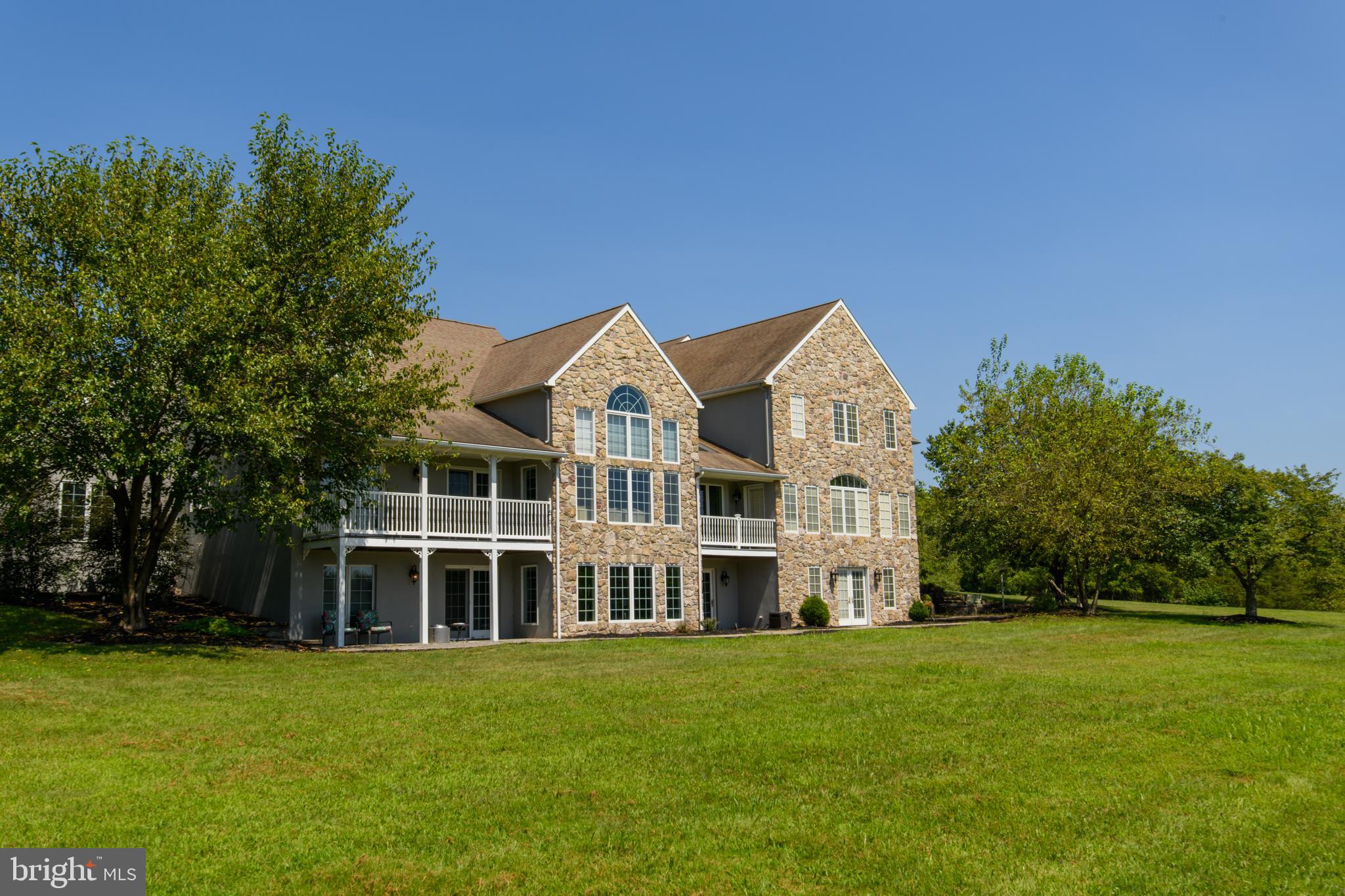 FOX HOLLOW - Residential