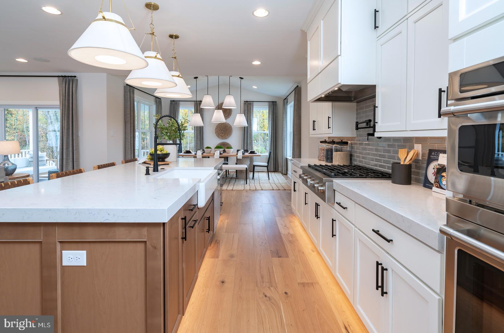 STRAWBERRY HILLS - Residential