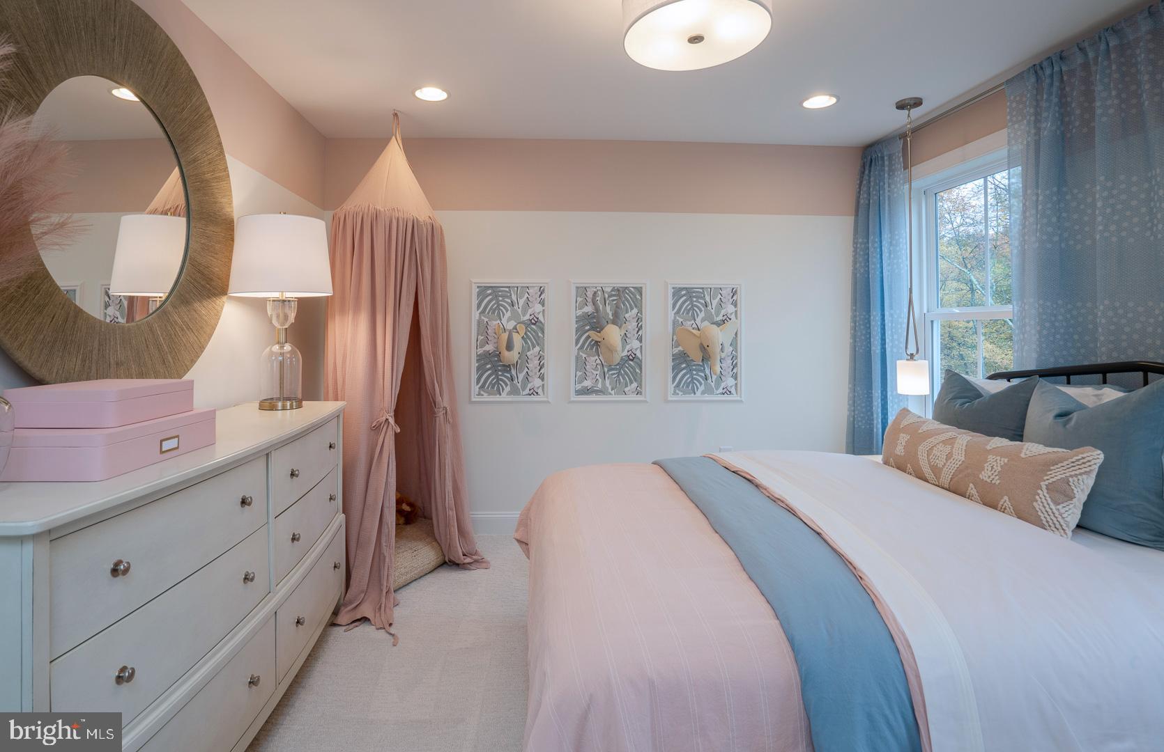 STRAWBERRY HILLS - Residential