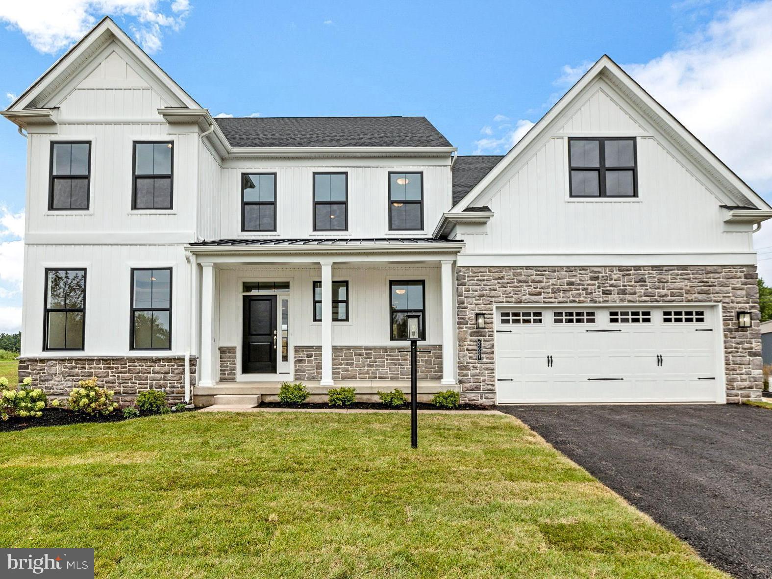 STRAWBERRY HILLS - Residential