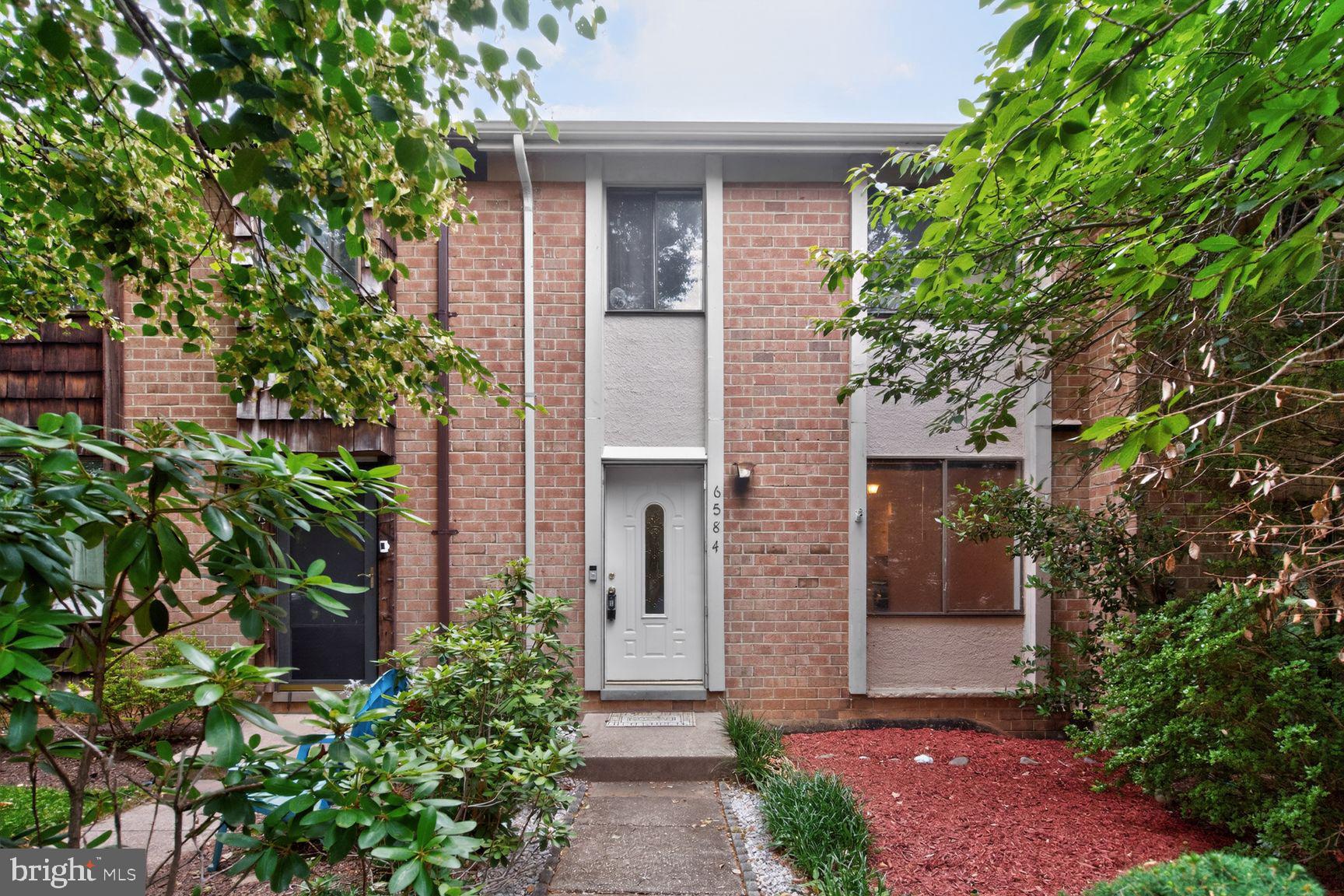 VILLAGE OF OWEN BROWN - Residential