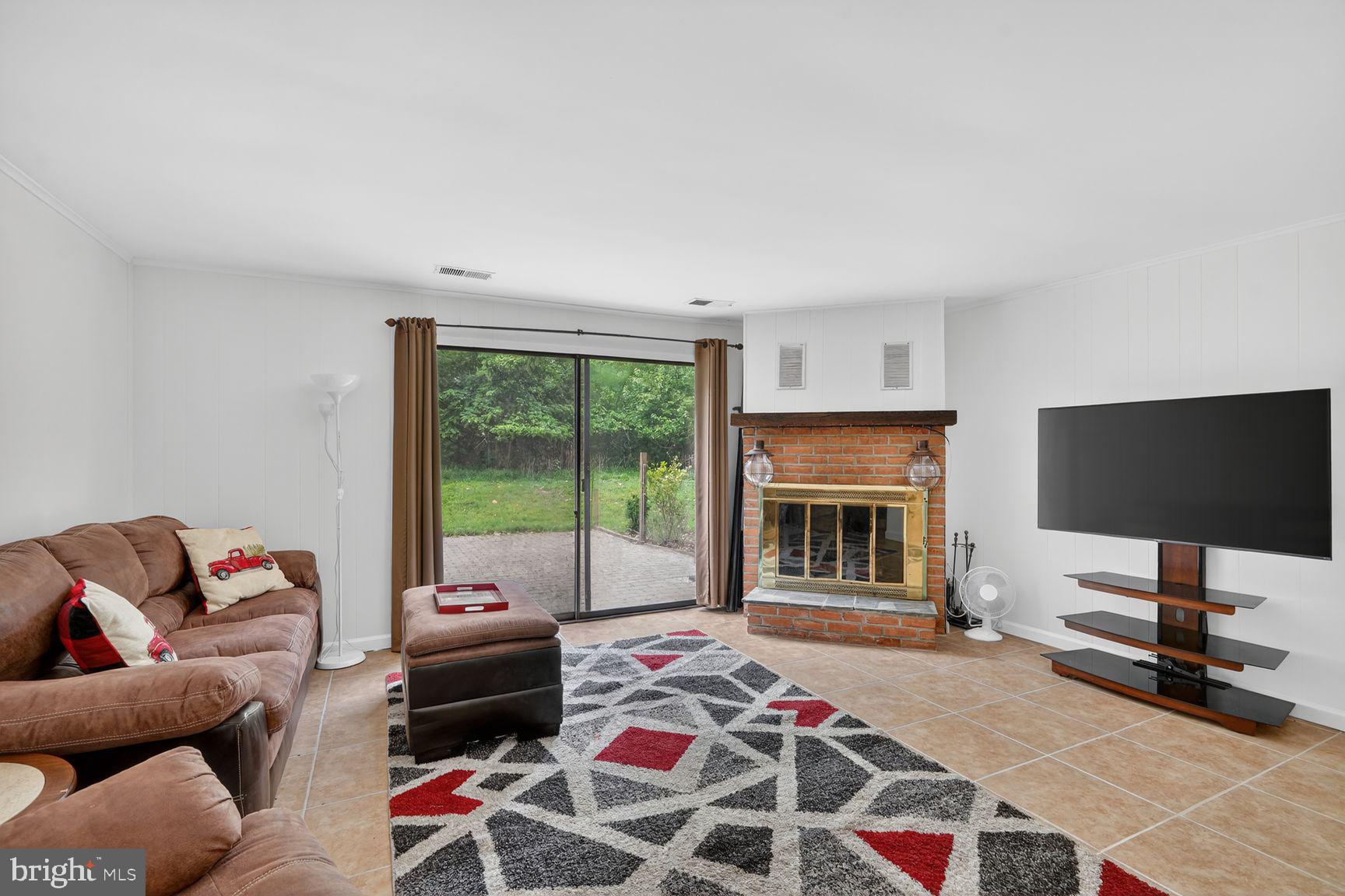 VILLAGE OF OWEN BROWN - Residential