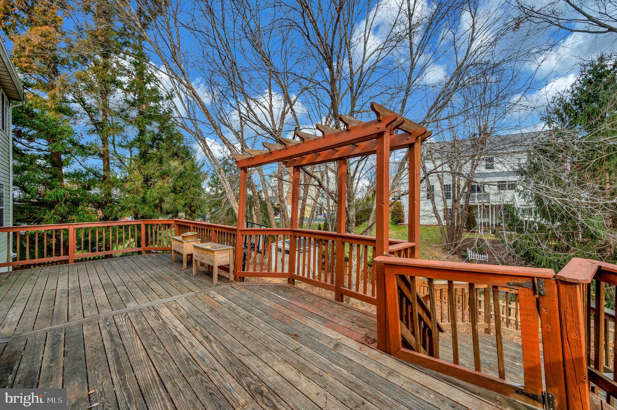 BLOOMS CROSSING - Residential