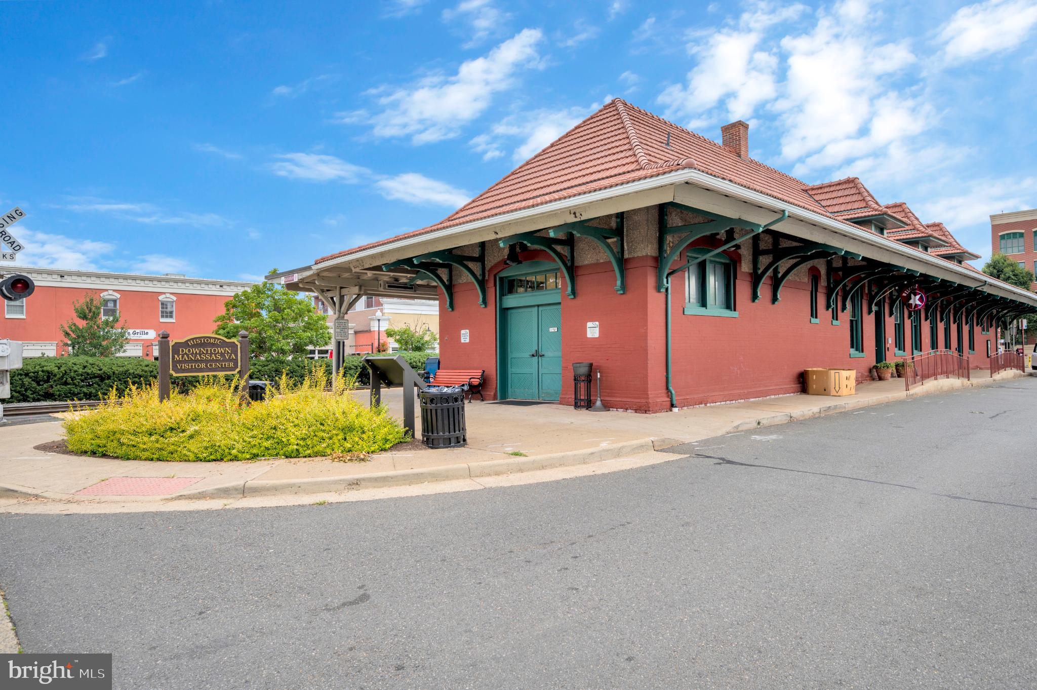 BLOOMS CROSSING - Residential