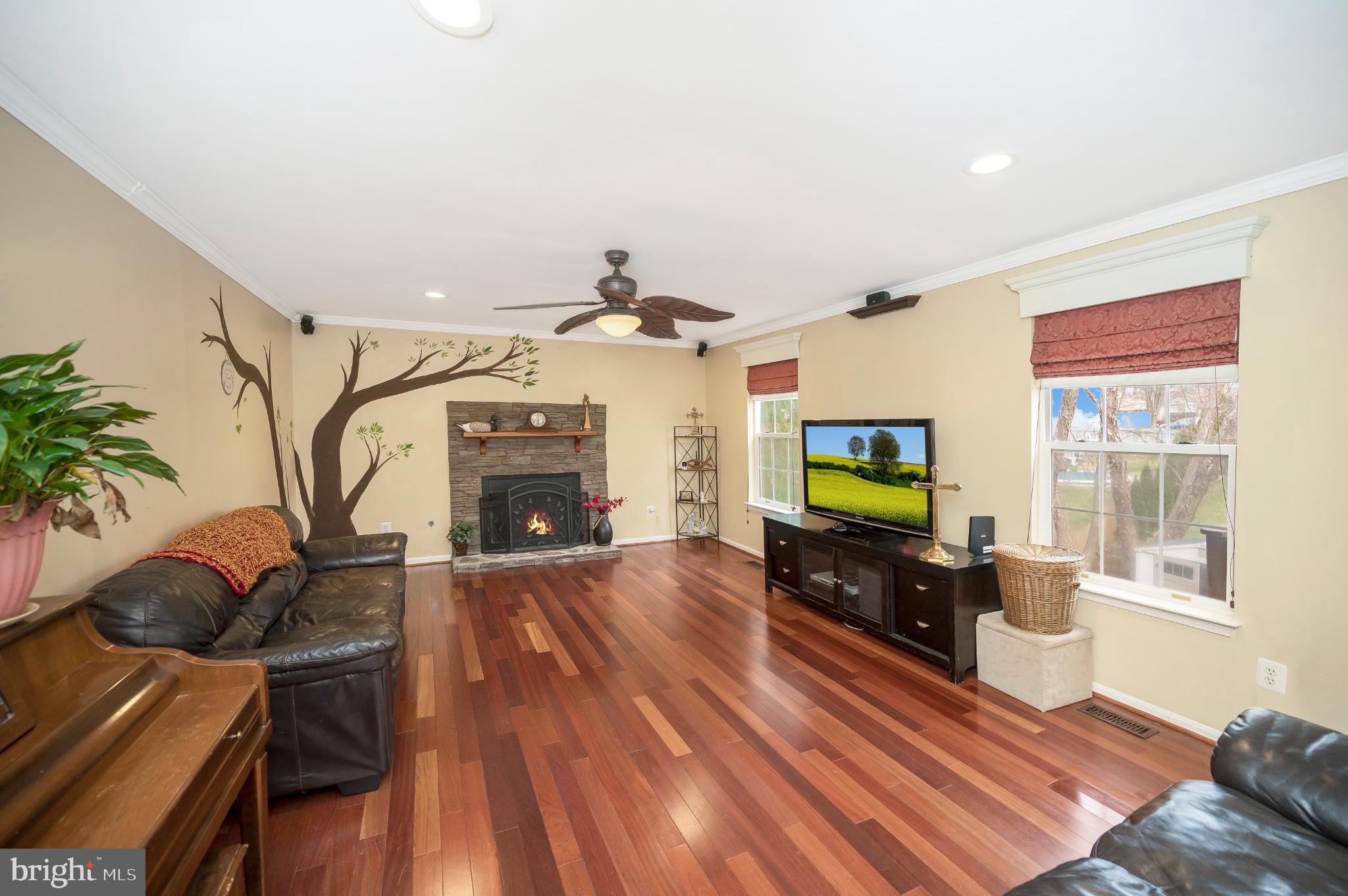 BLOOMS CROSSING - Residential