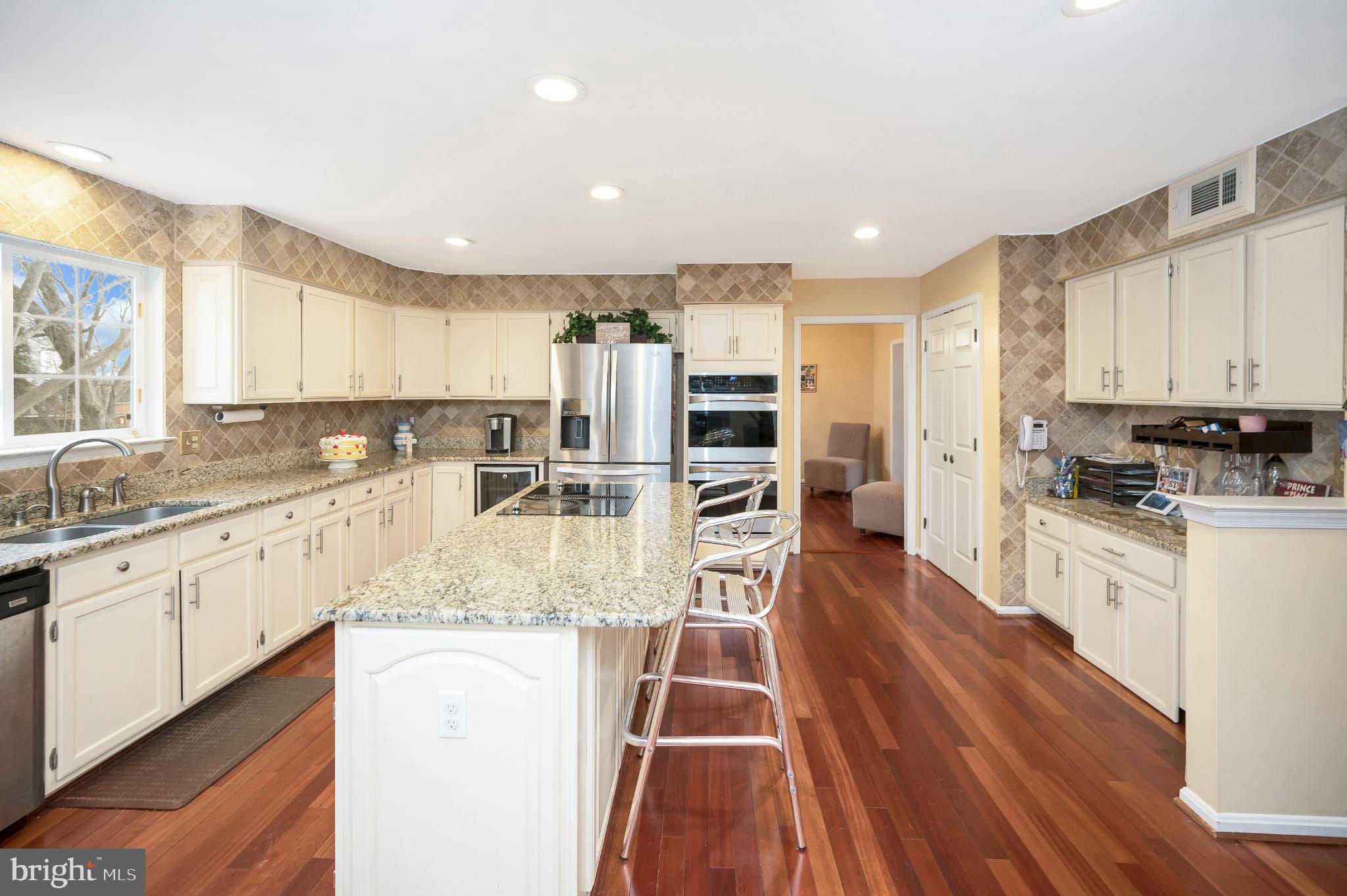 BLOOMS CROSSING - Residential