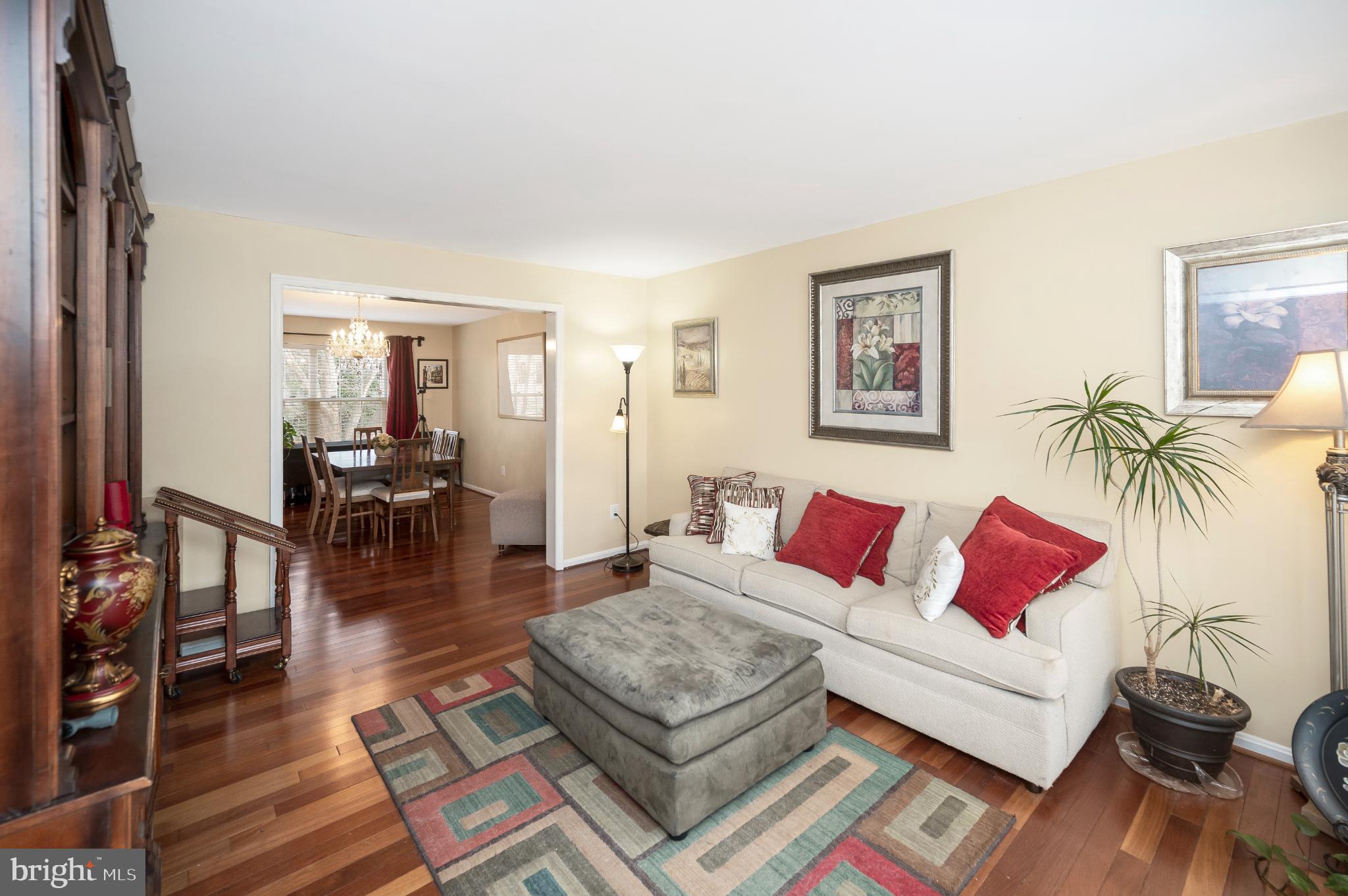 BLOOMS CROSSING - Residential
