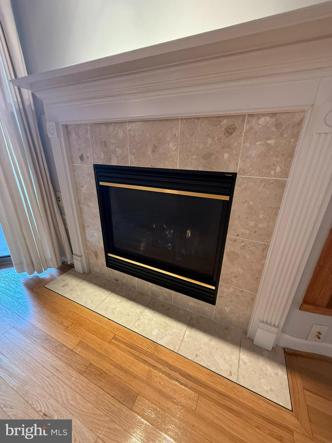 VIRGINIA SQUARE - Residential Lease