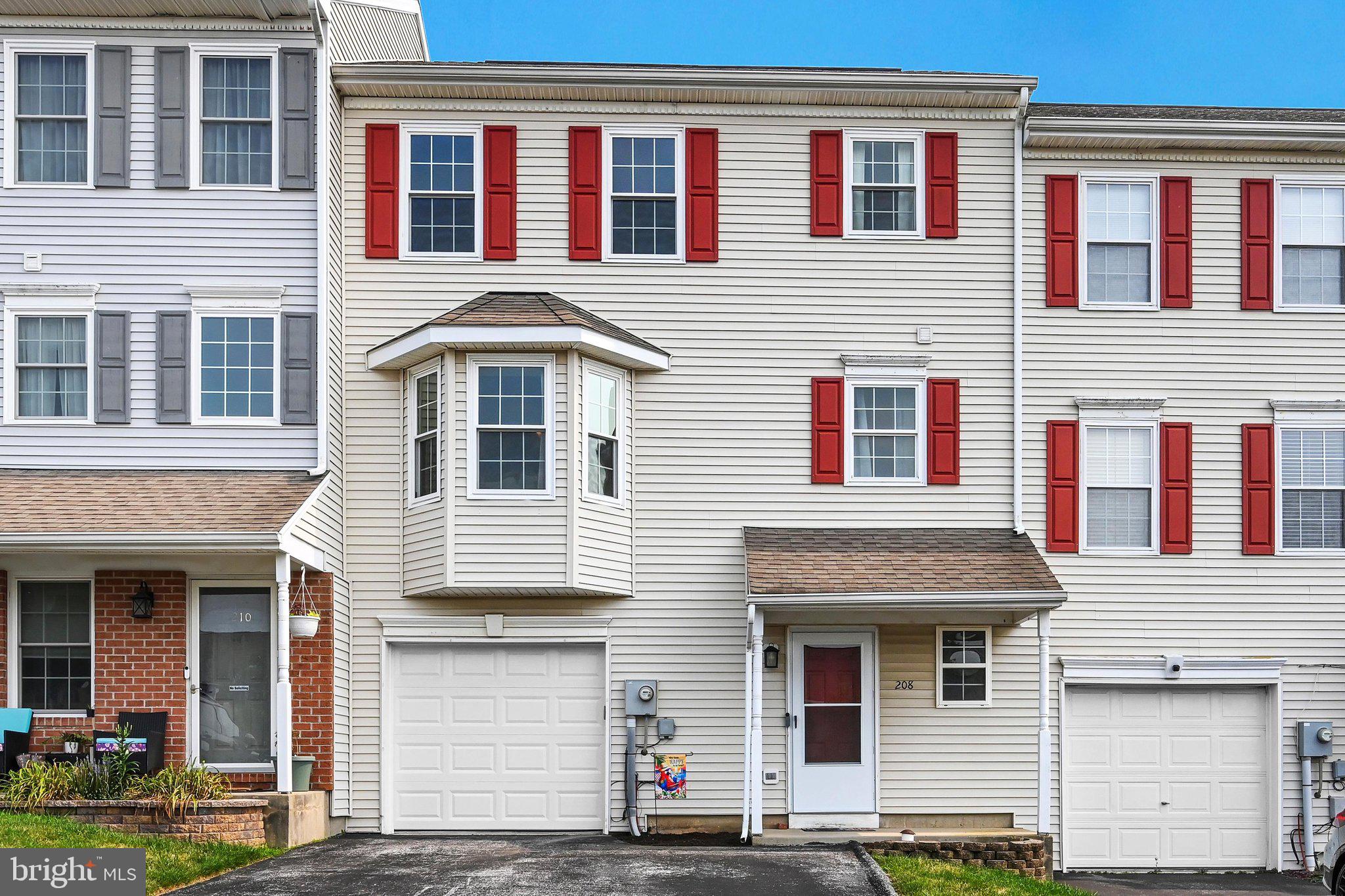 COUNTRY RIDGE - Residential