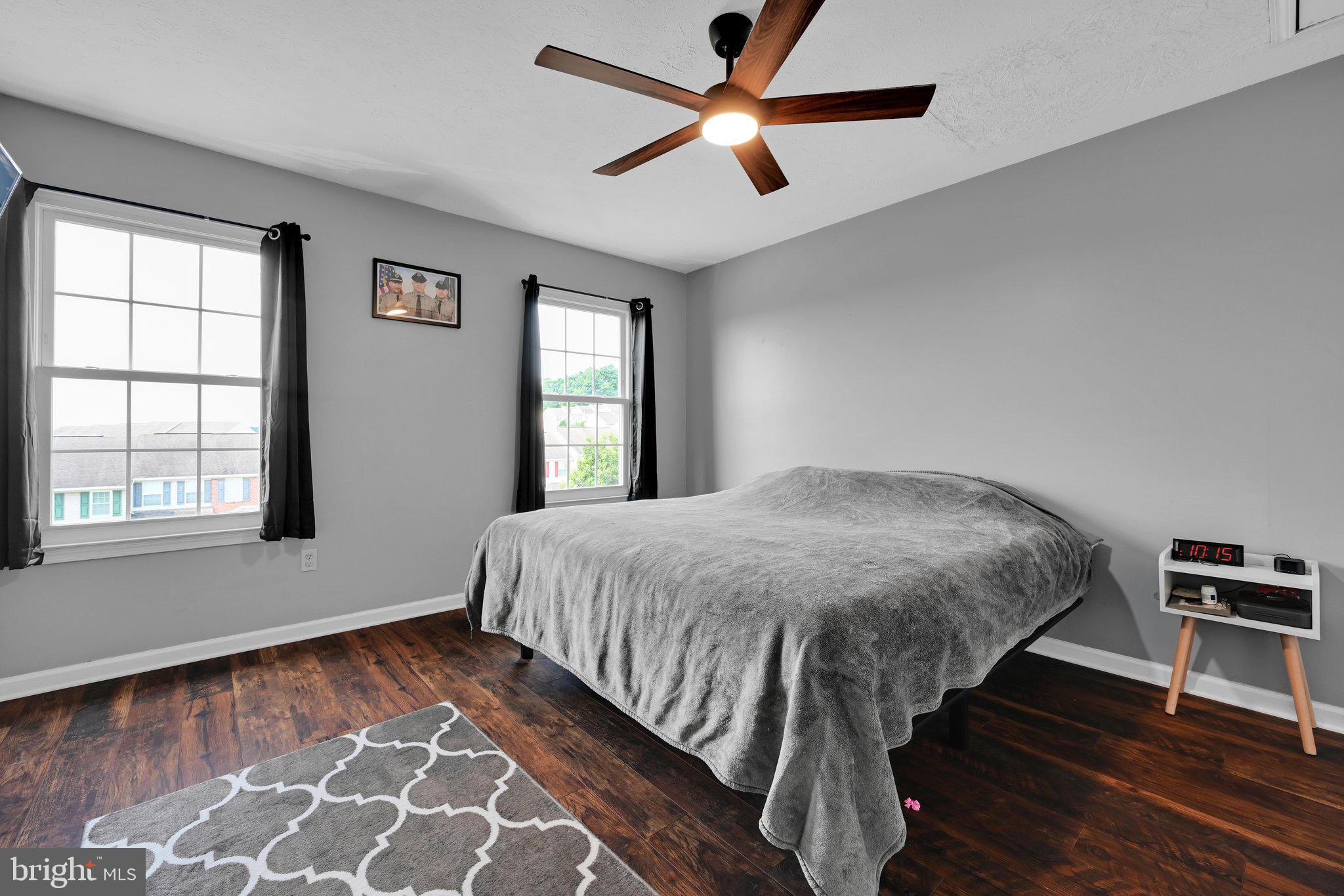 COUNTRY RIDGE - Residential