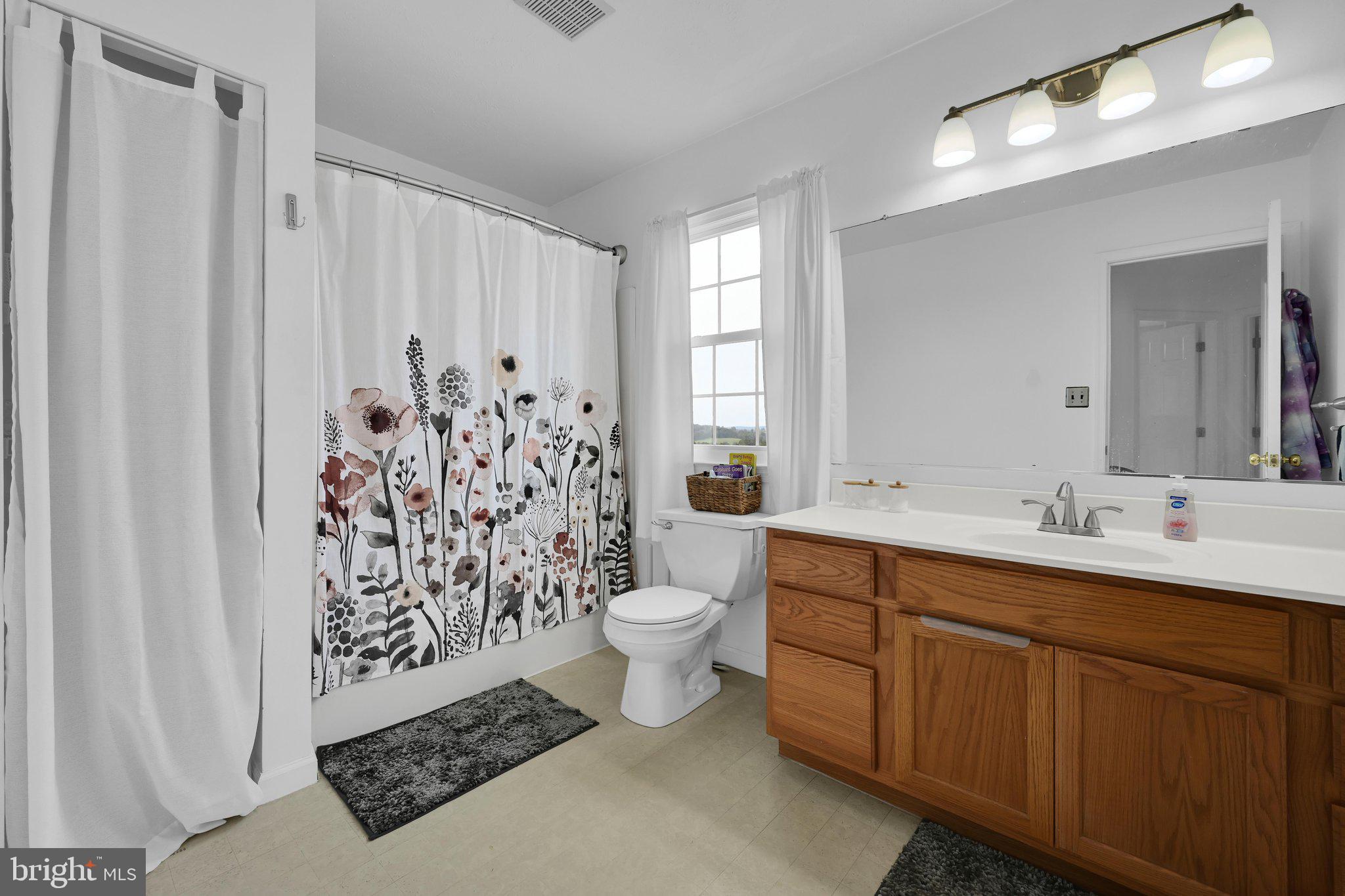 COUNTRY RIDGE - Residential