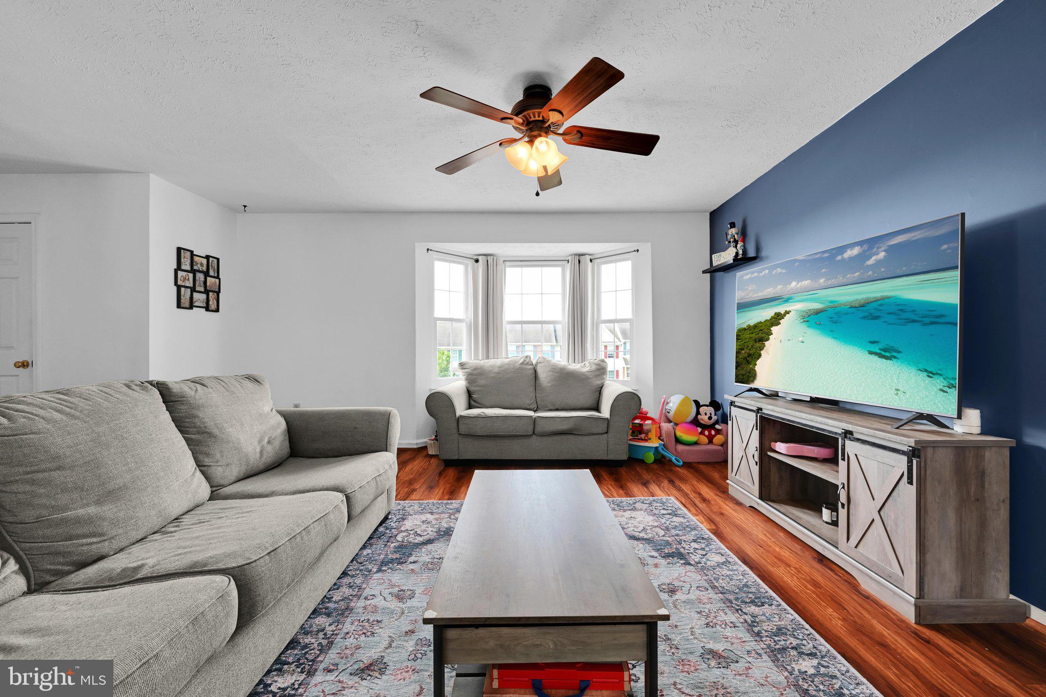 COUNTRY RIDGE - Residential
