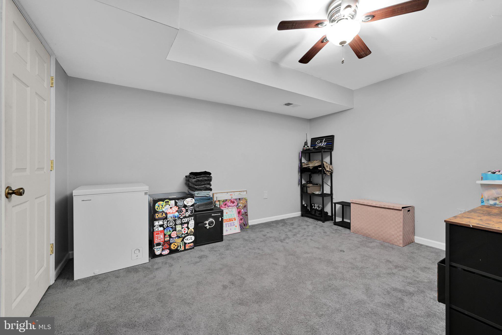 COUNTRY RIDGE - Residential