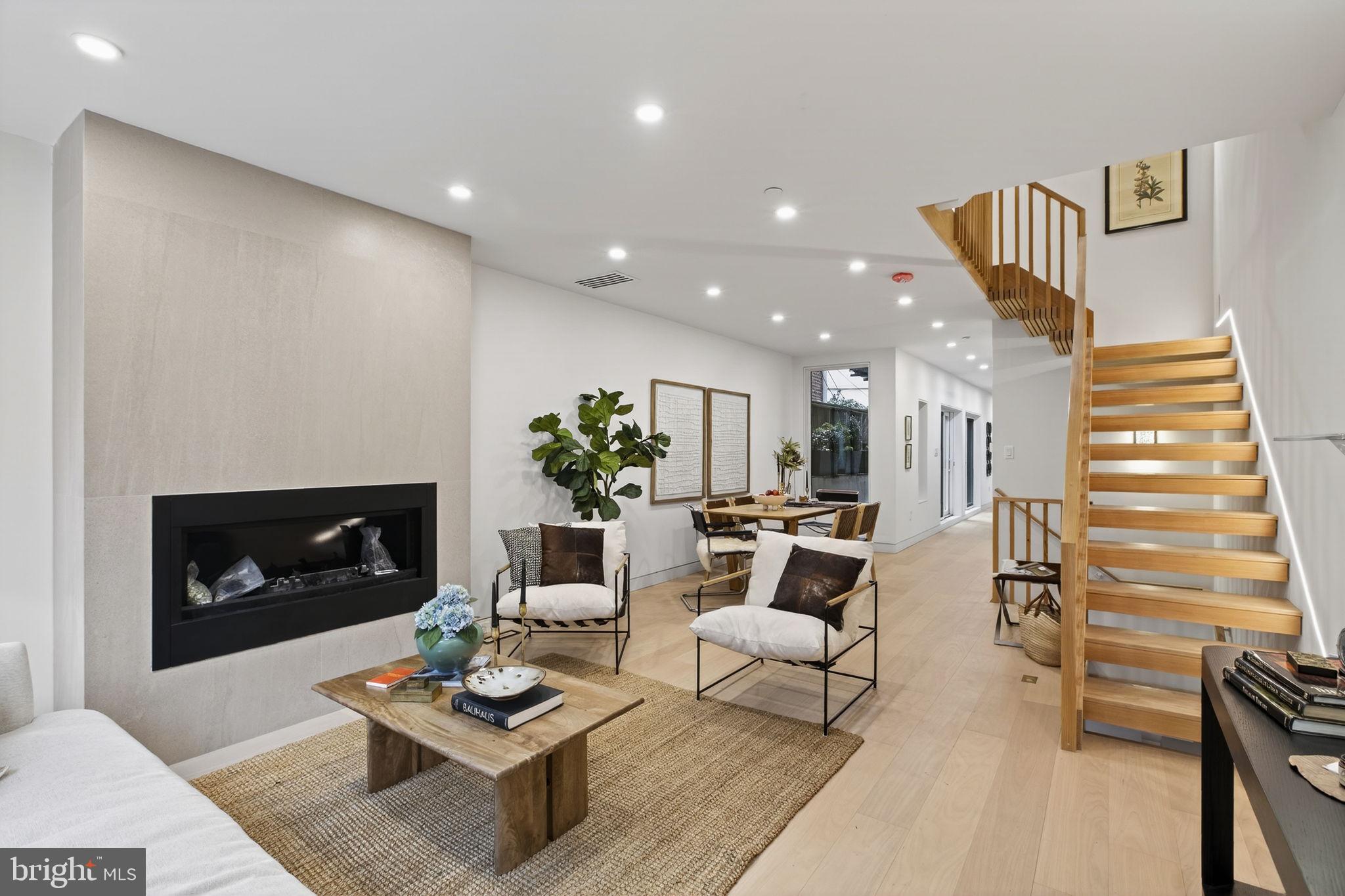 RITTENHOUSE SQUARE - Residential