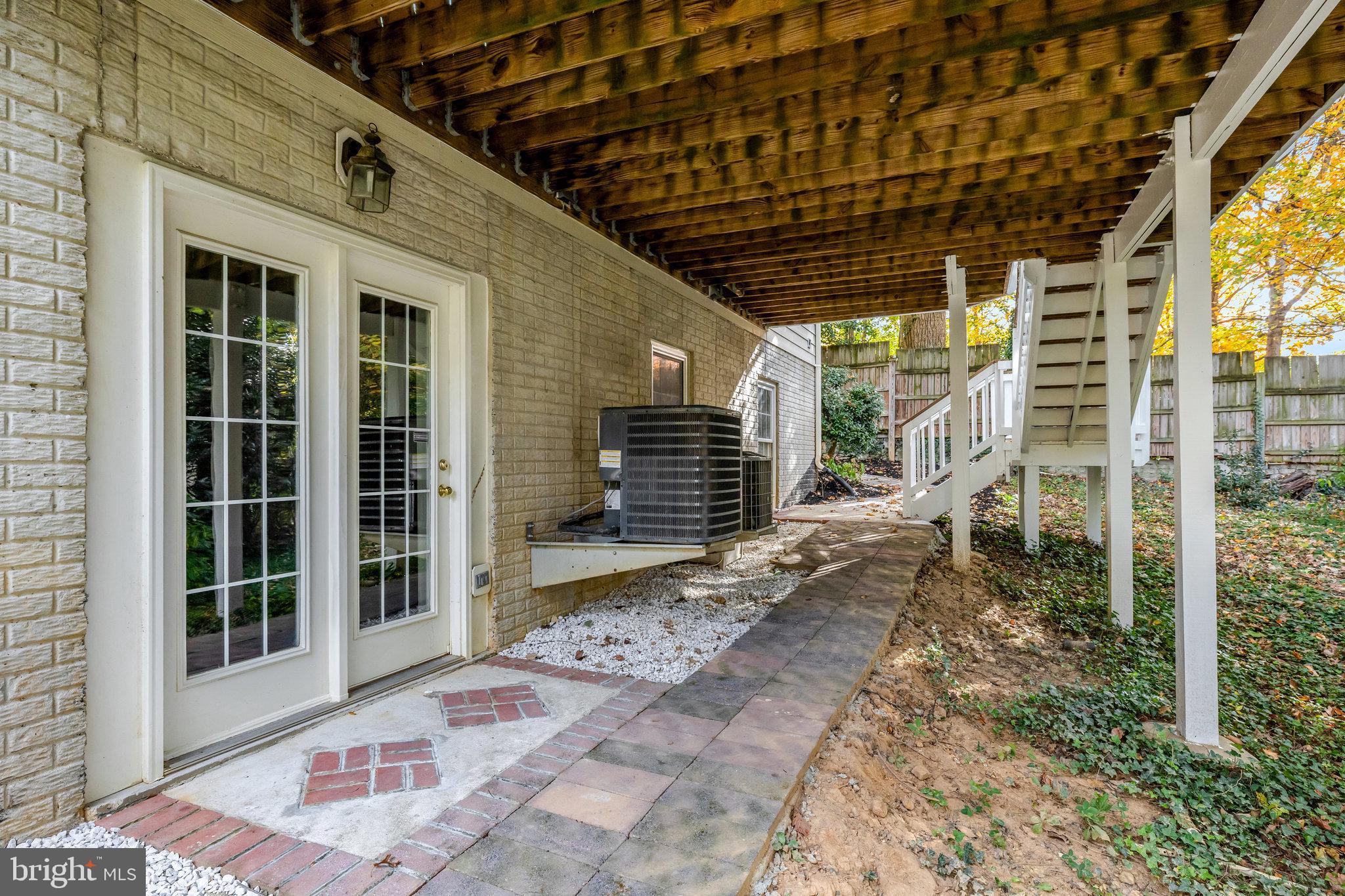 WEST MC LEAN - Residential