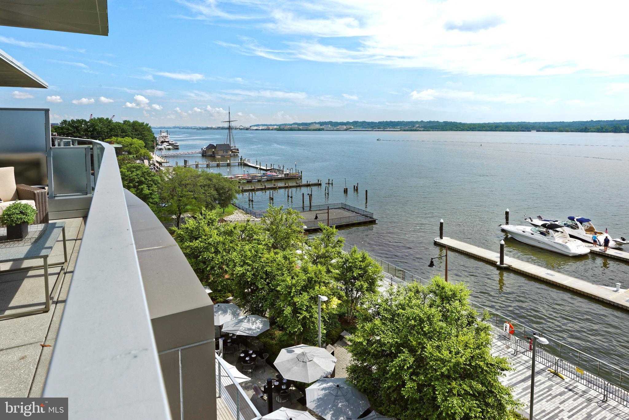 ROBINSON LANDING - Residential