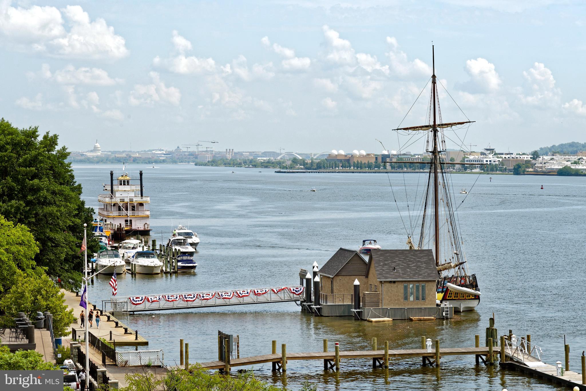 ROBINSON LANDING - Residential