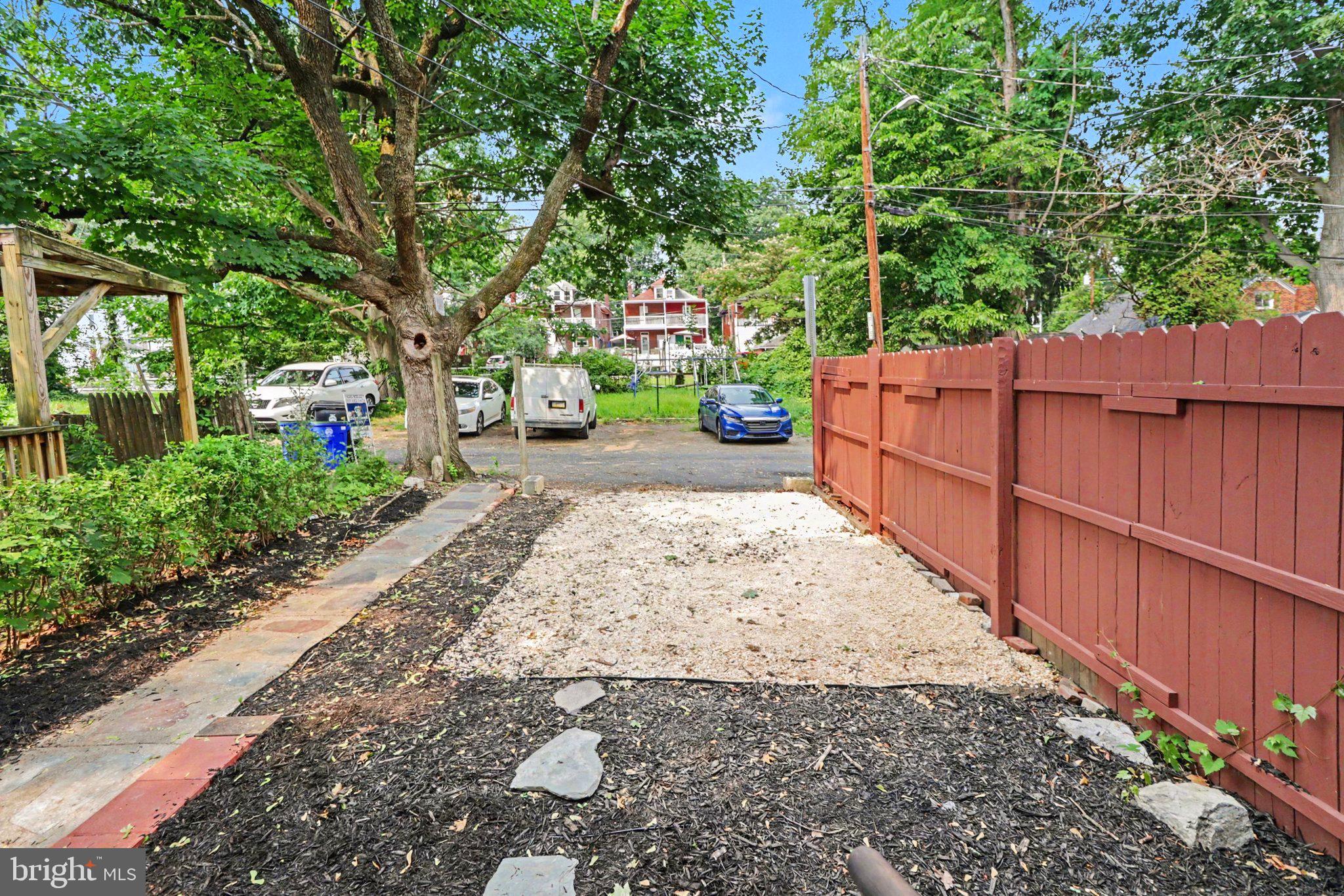 ALLISON HILL - Residential