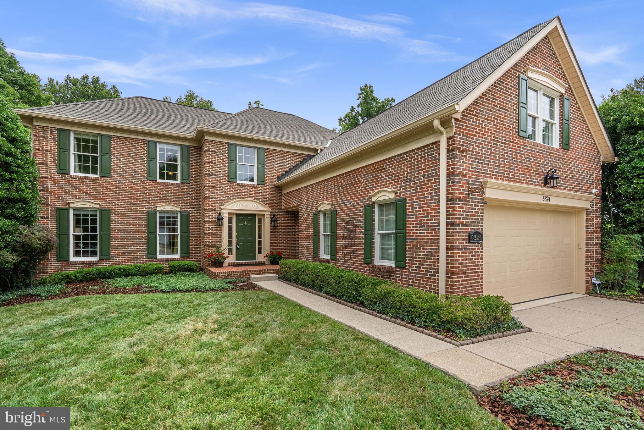 VILLAGE OF RIVER HILL - Residential